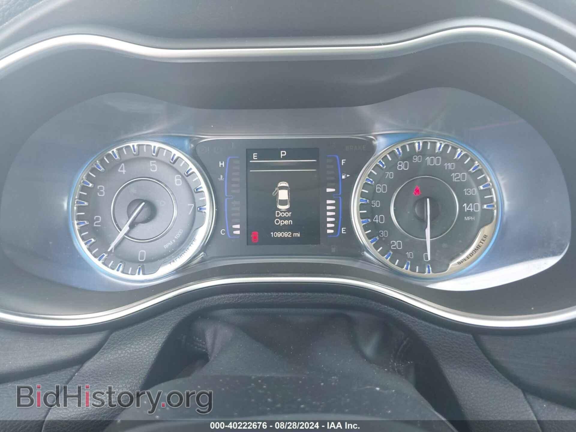 2017 CHRYSLER 200 - VIN: 1C3CCCAB5HN512183 - Фото 7