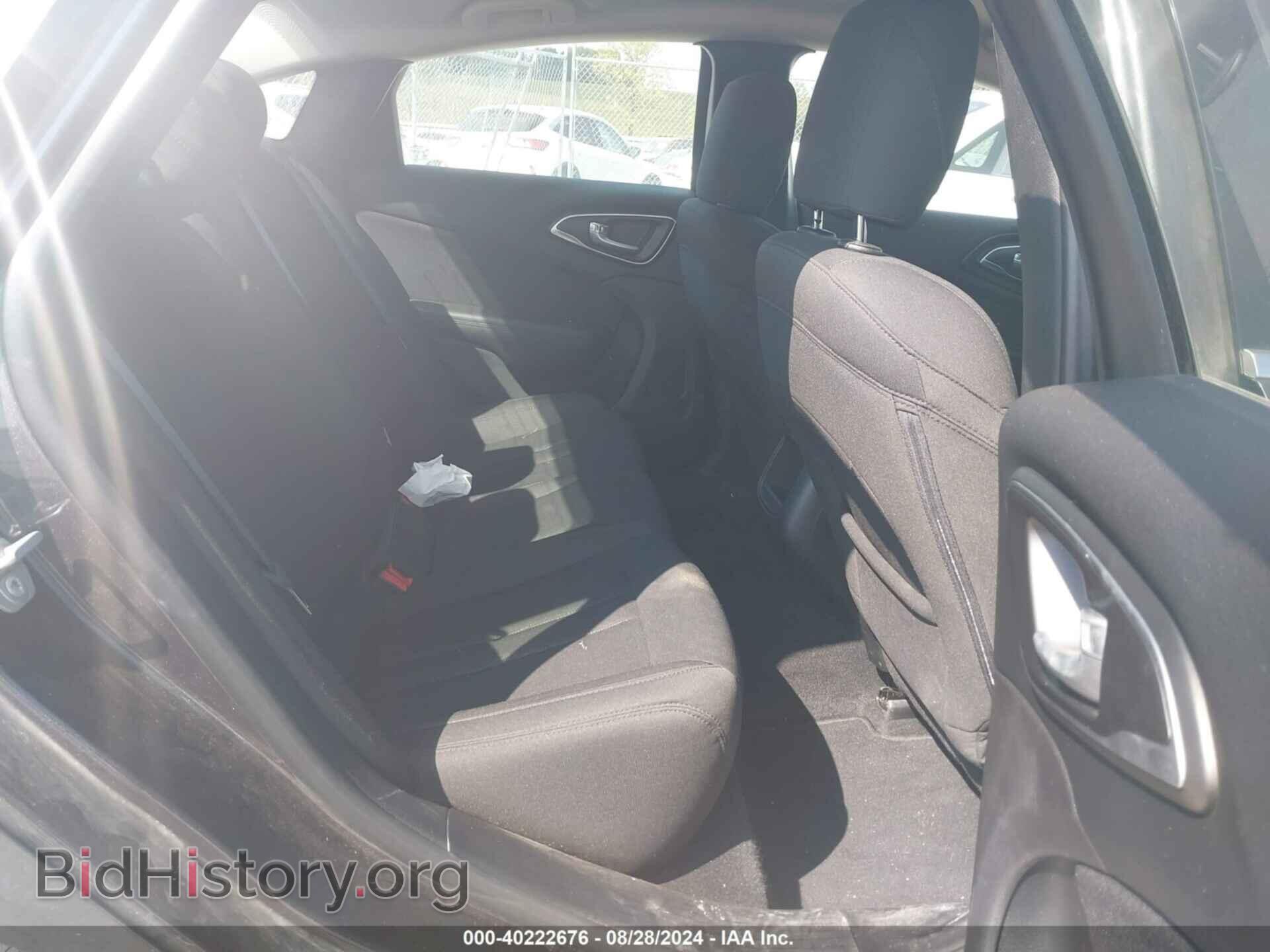 2017 CHRYSLER 200 - VIN: 1C3CCCAB5HN512183 - Фото 8