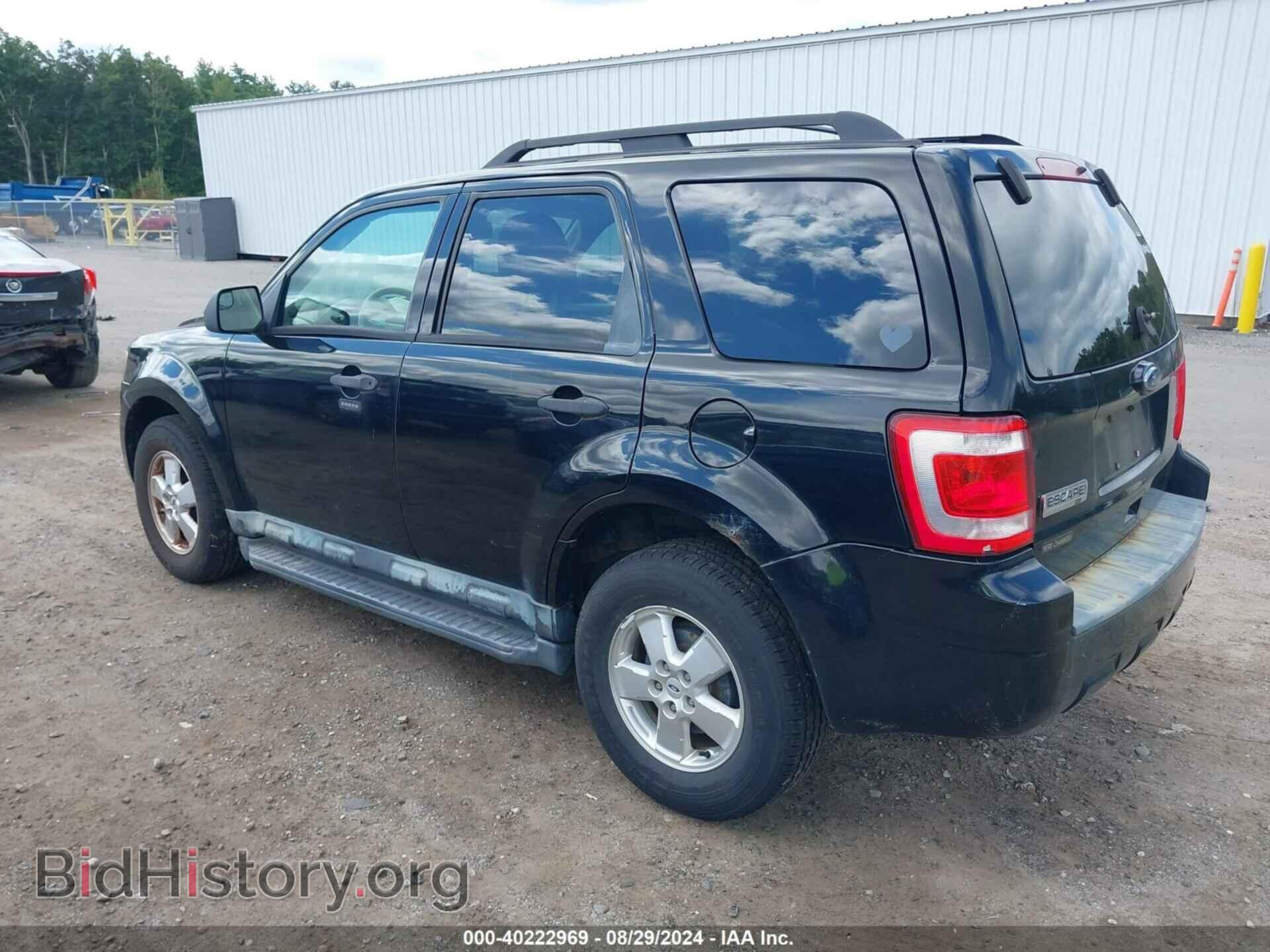 2010 FORD ESCAPE - VIN: 1FMCU0D70AKA41724 - Фото 3