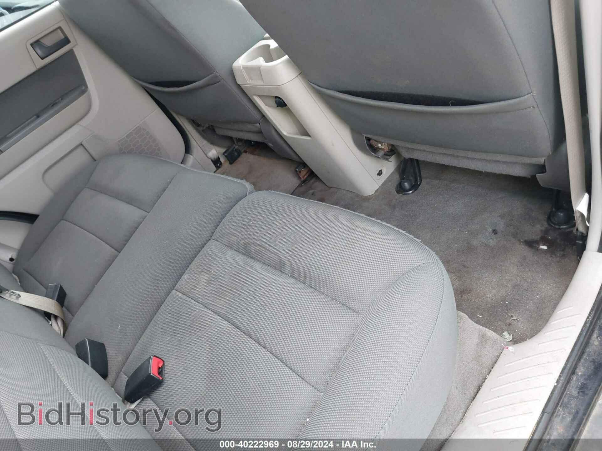 2010 FORD ESCAPE - VIN: 1FMCU0D70AKA41724 - Фото 8
