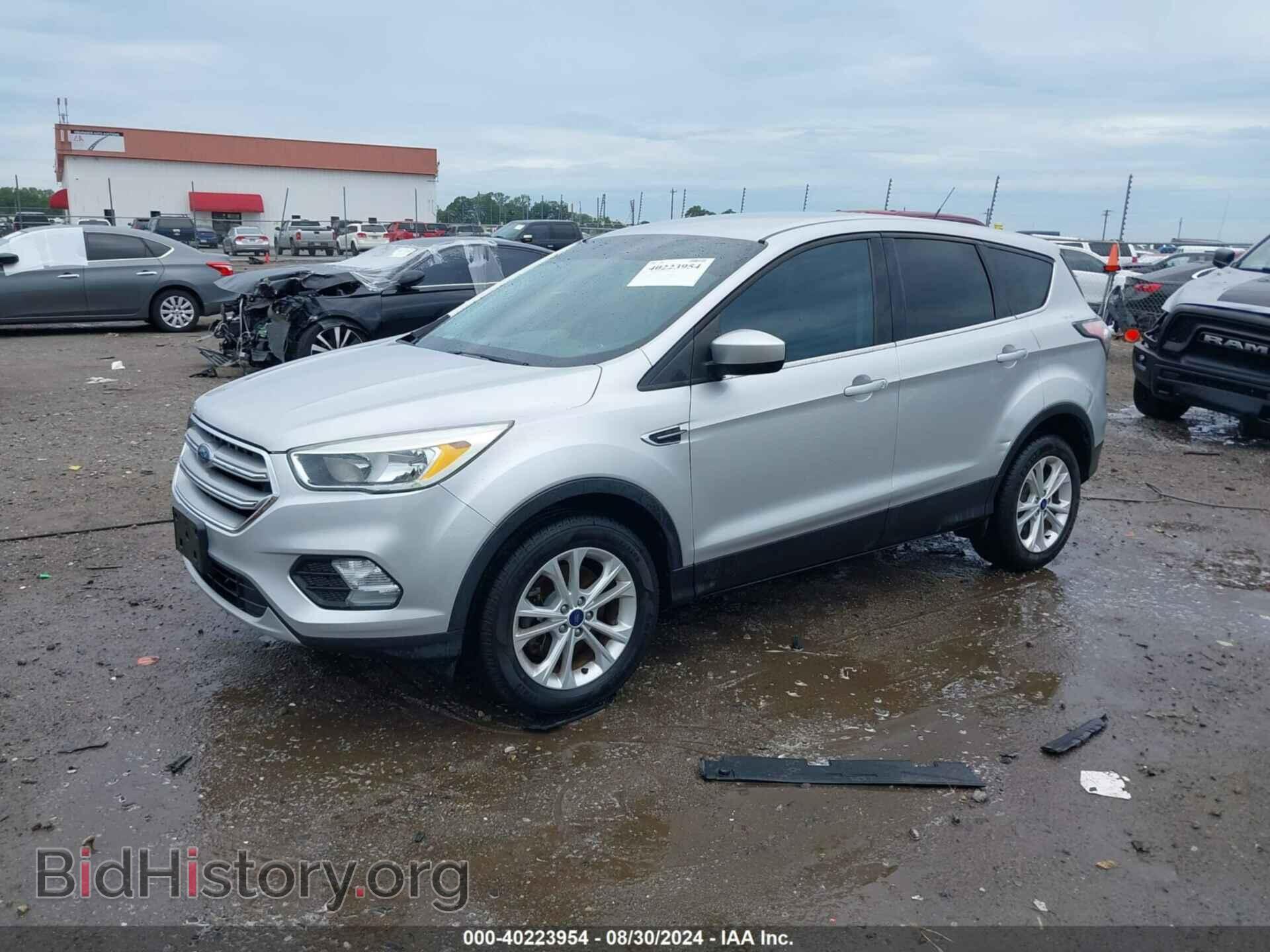 2017 FORD ESCAPE - VIN: 1FMCU0G92HUB04334 - Фото 2
