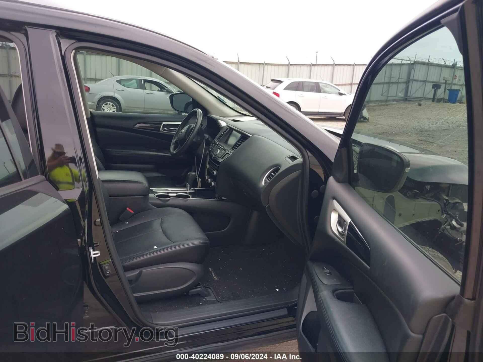 2017 NISSAN PATHFINDER - VIN: 5N1DR2MN8HC907559 - Фото 5