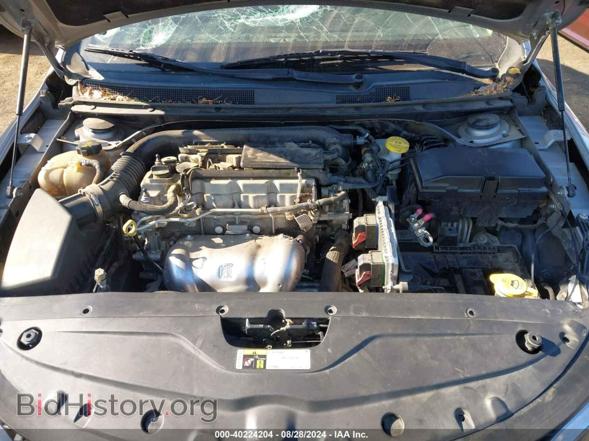 2015 CHRYSLER 200 - VIN: 1C3CCCAB3FN740910 - Фото 10