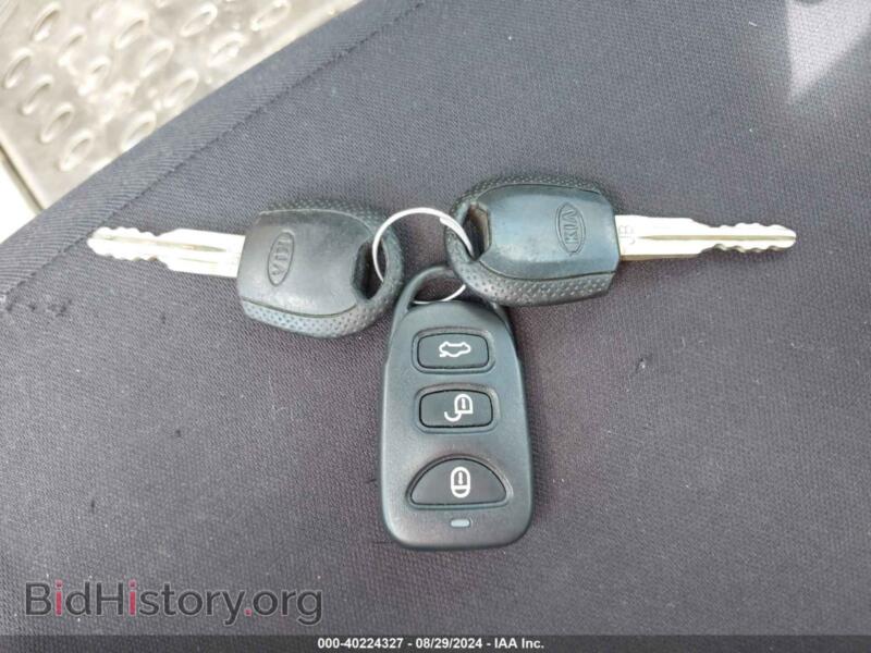 2007 Kia RIO (VIN KNADE123776261078) — фото 11 из 14