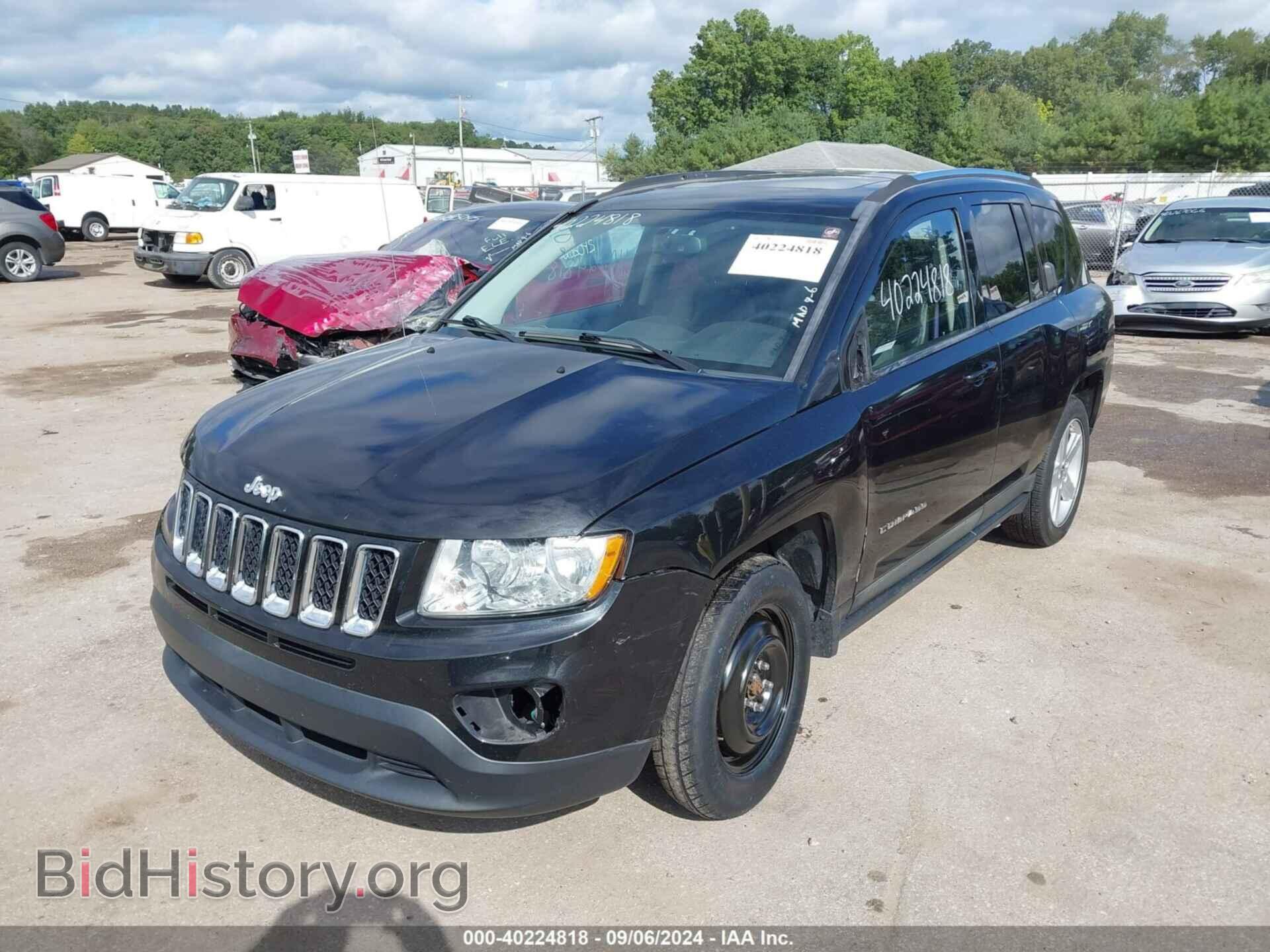 2011 JEEP COMPASS - VIN: 1J4NF5FB2BD209921 - Photo 2
