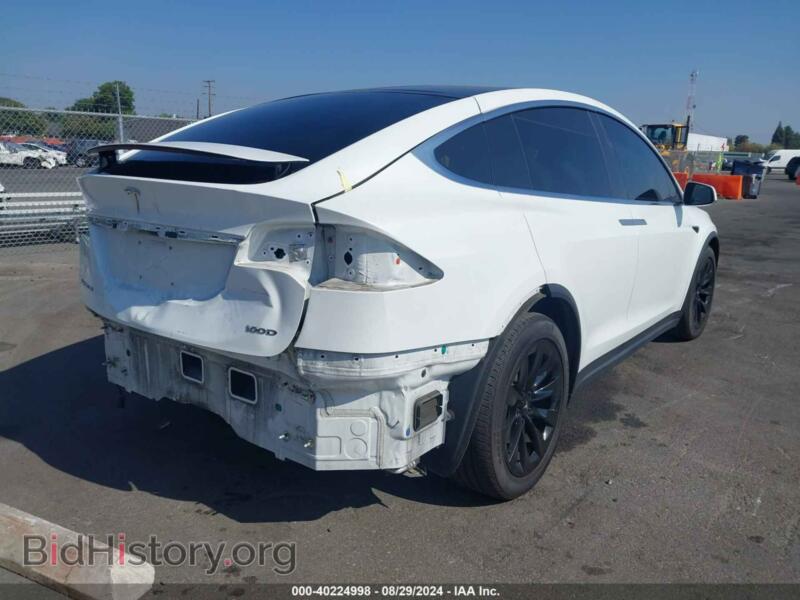 2017 Tesla MODEL X (VIN 5YJXCBE21HF067019) — photo 4 of 6