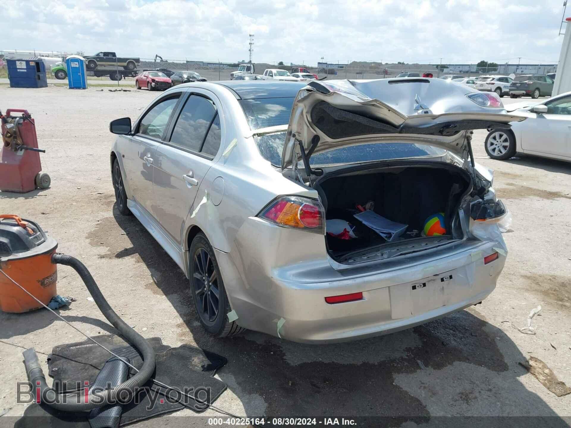 2017 MITSUBISHI LANCER - VIN: JA32U2FU8HU010412 - Фото 3