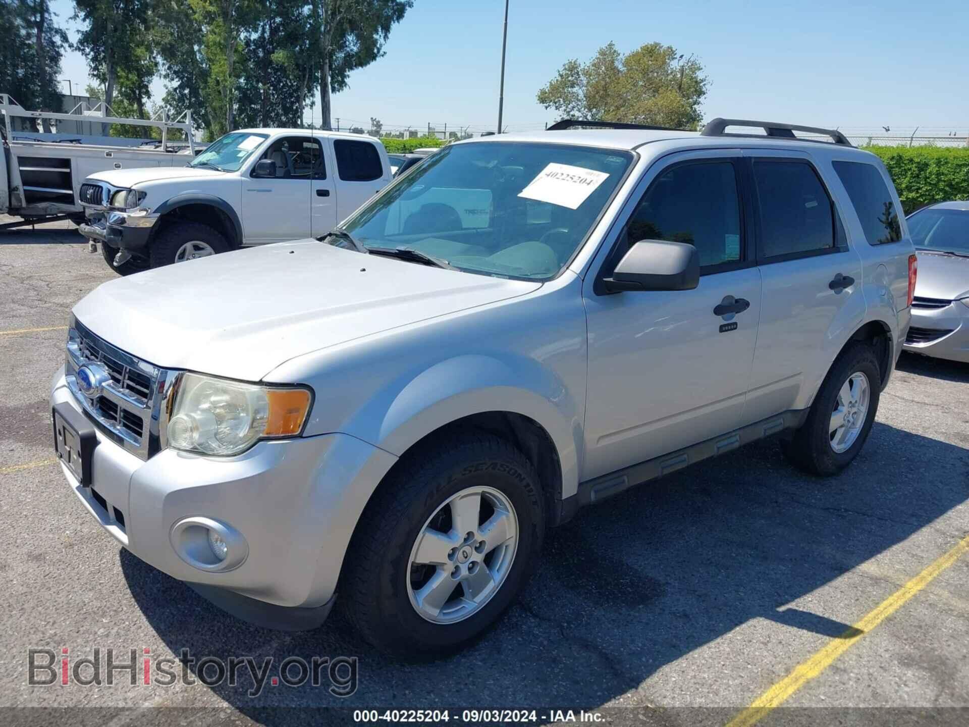 2011 FORD ESCAPE - VIN: 1FMCU9D79BKC05249 - Фото 2