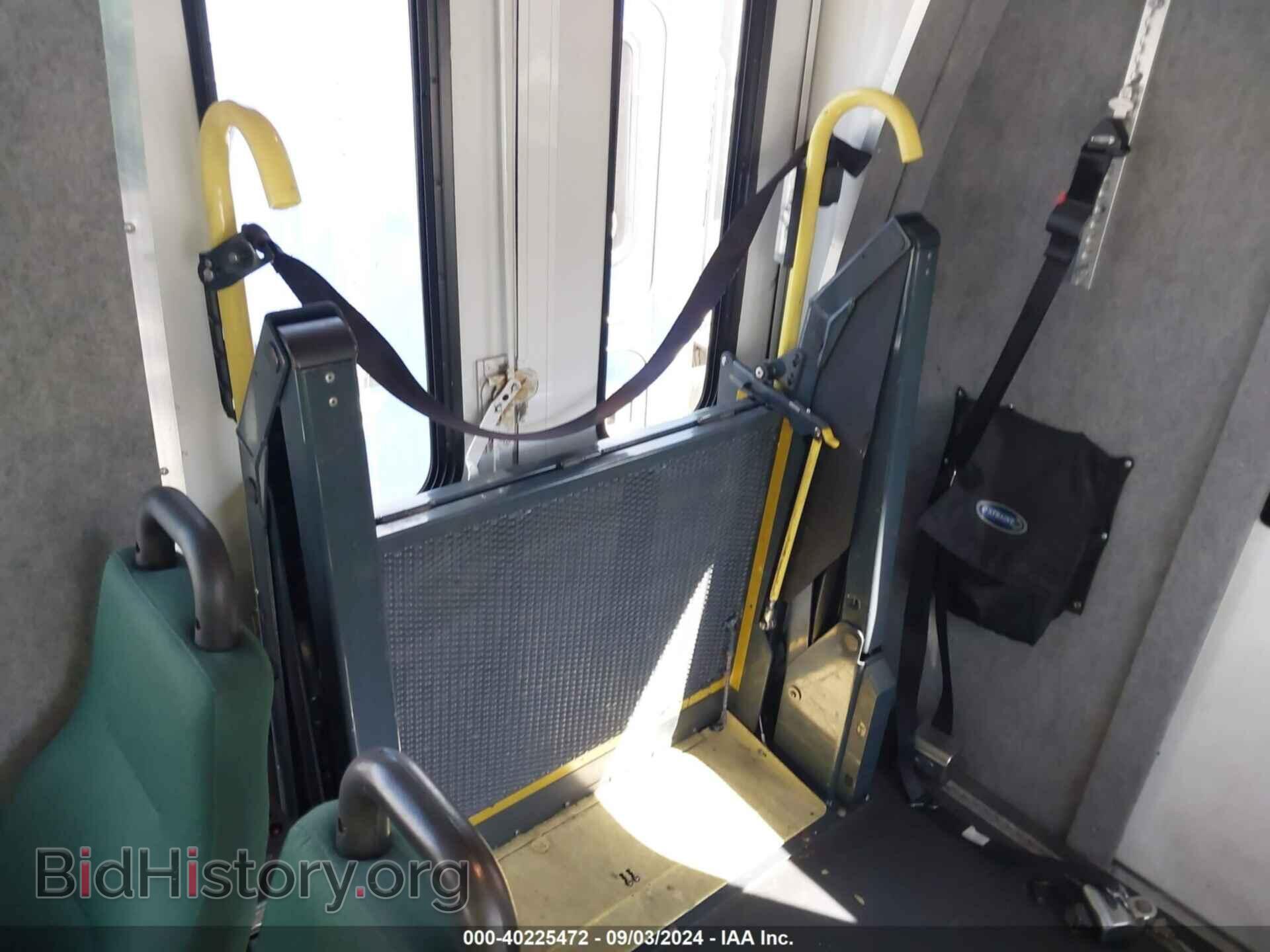 2011 FORD ECONOLINE - VIN: 1FDXE4FS7BDB09062 - Photo 19