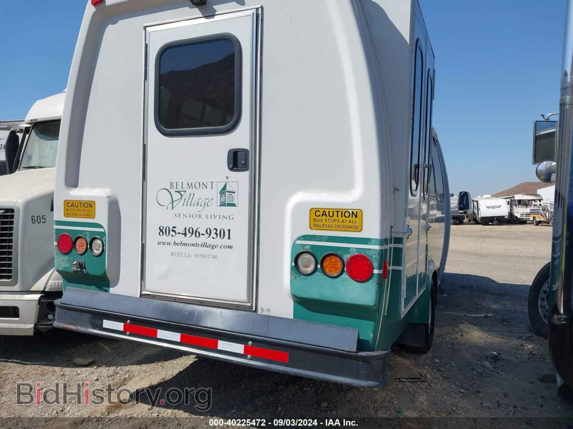 2011 FORD ECONOLINE - VIN: 1FDXE4FS7BDB09062 - Photo 4