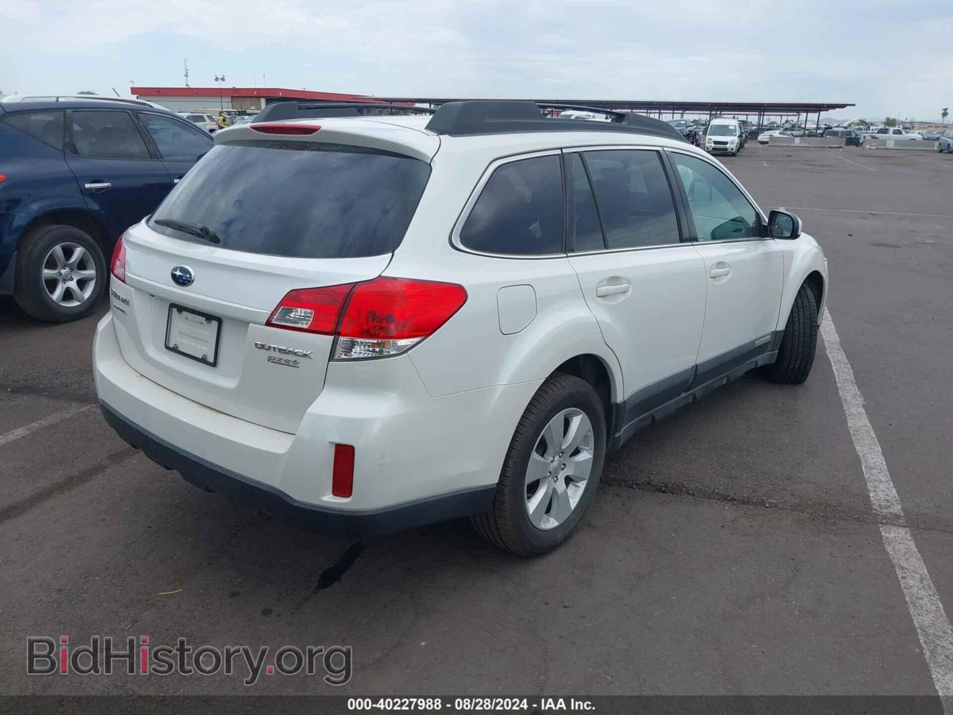 2011 SUBARU OUTBACK - VIN: 4S4BRBGC9B3313037 - Фото 4