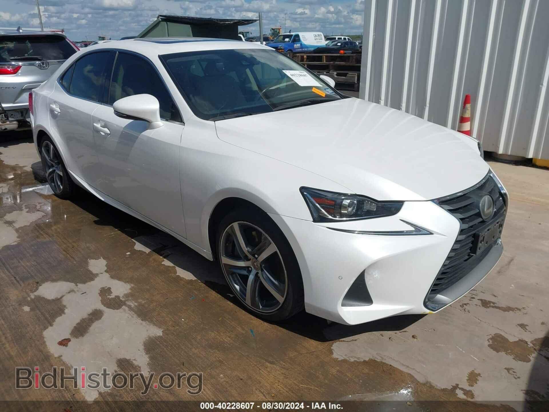 Photo JTHBA1D22H5058664 - LEXUS IS 200T 2017