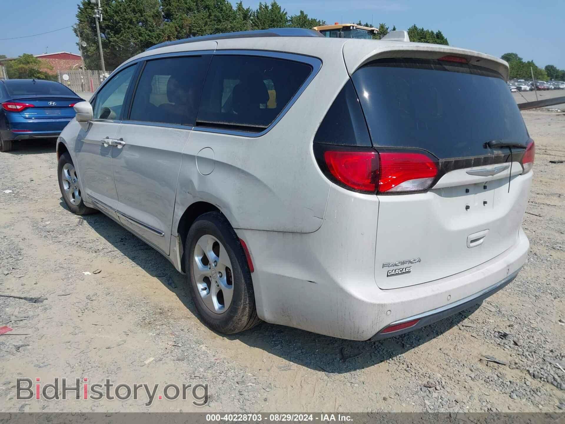 2017 CHRYSLER PACIFICA - VIN: 2C4RC1EG2HR592366 - Фото 3