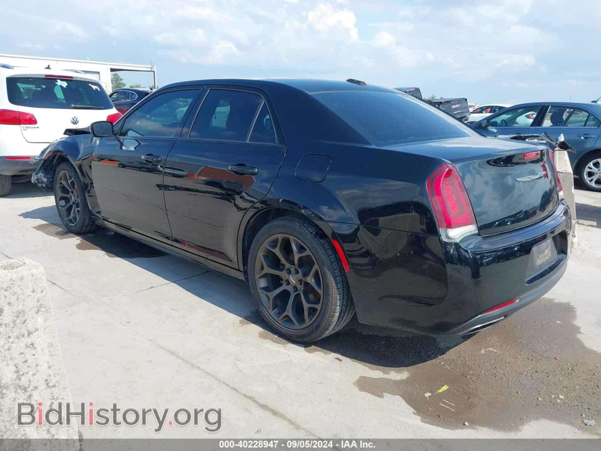 2016 CHRYSLER 300 - VIN: 2C3CCABG9GH322425 - Фото 3