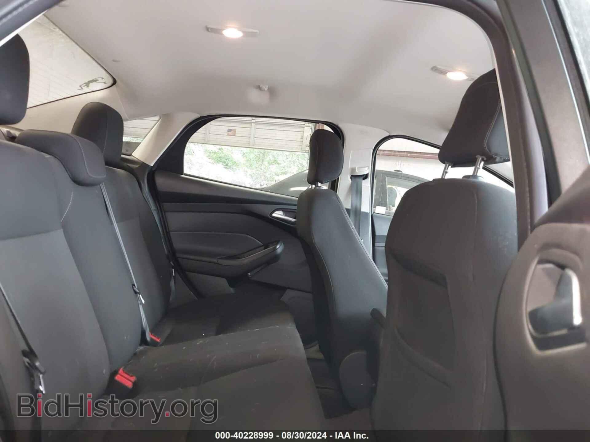 2018 FORD FOCUS - VIN: 1FADP3F2XJL258460 - Фото 8