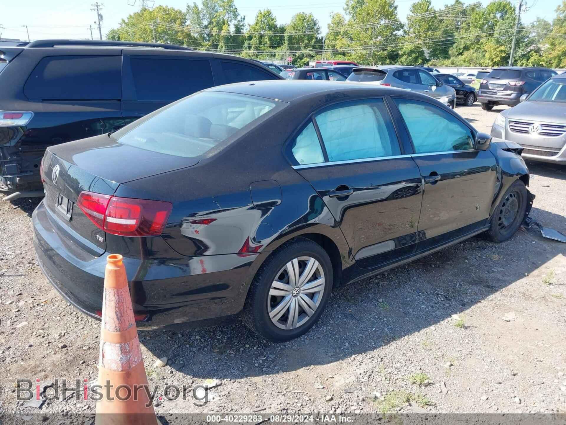 2017 VOLKSWAGEN JETTA - VIN: 3VW2B7AJ2HM319571 - Фото 4