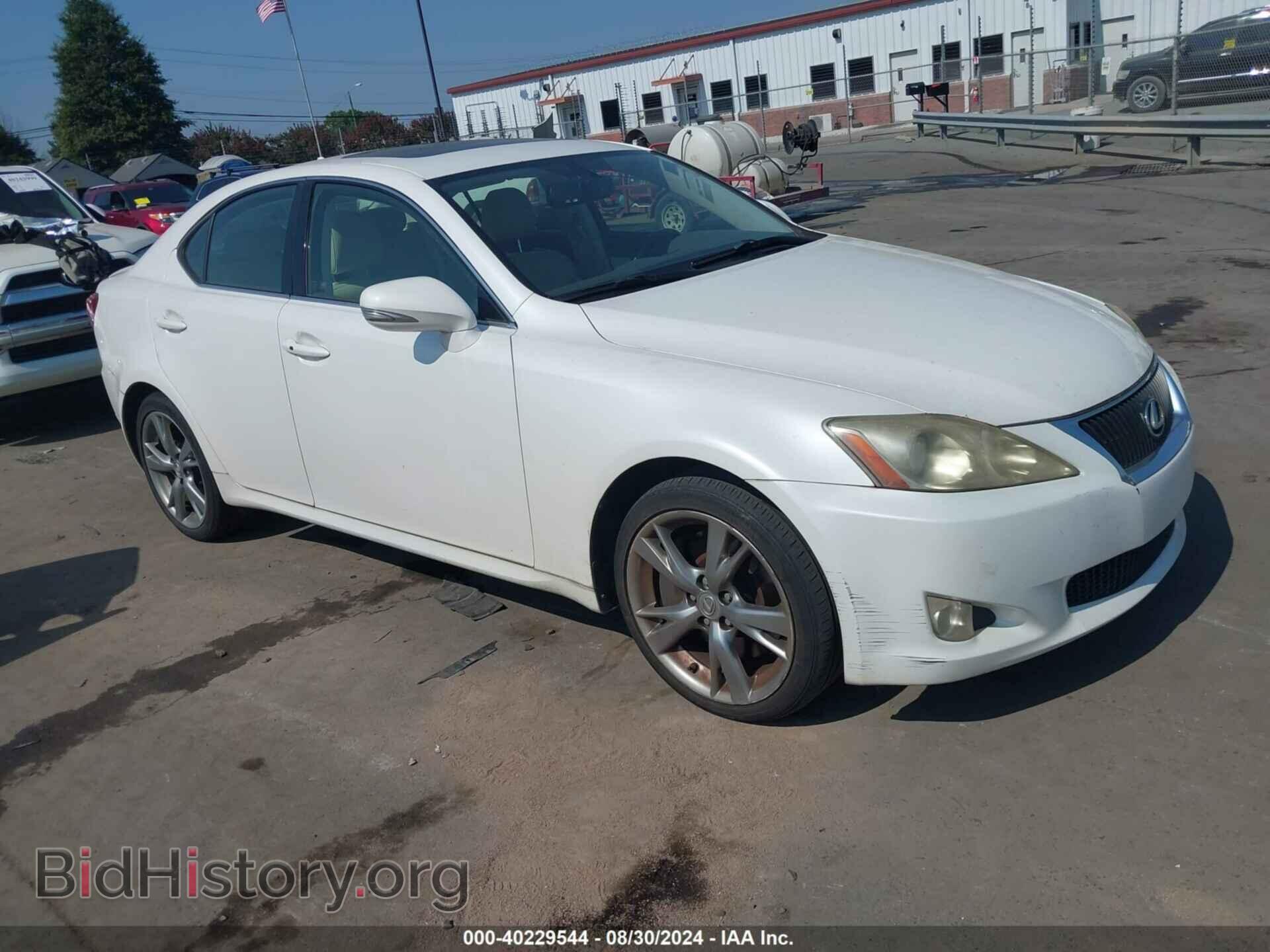 Фотография JTHBE5C21A2017592 - LEXUS IS 350 2010