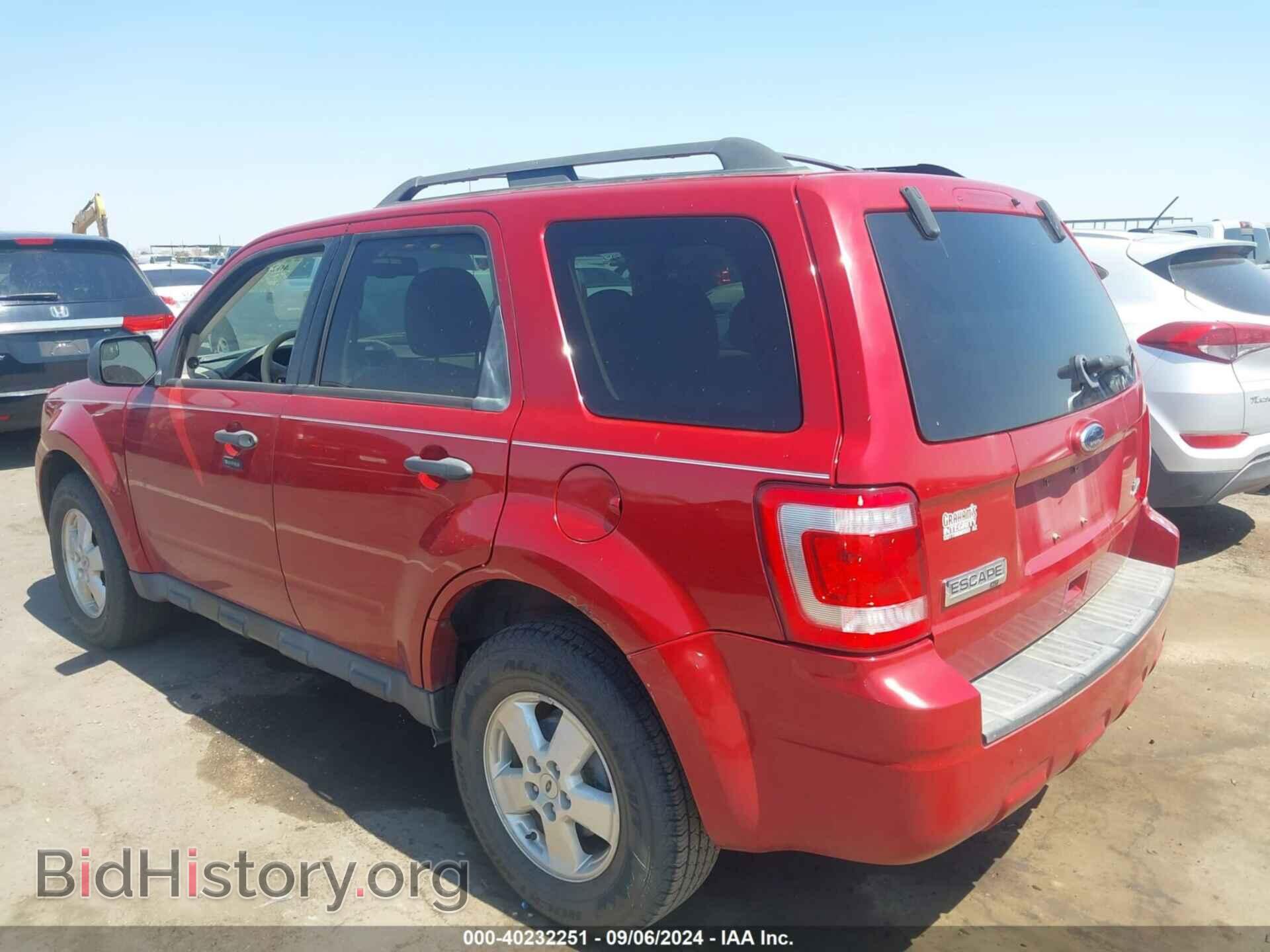 2011 FORD ESCAPE - VIN: 1FMCU9DG9BKA24636 - Фото 3