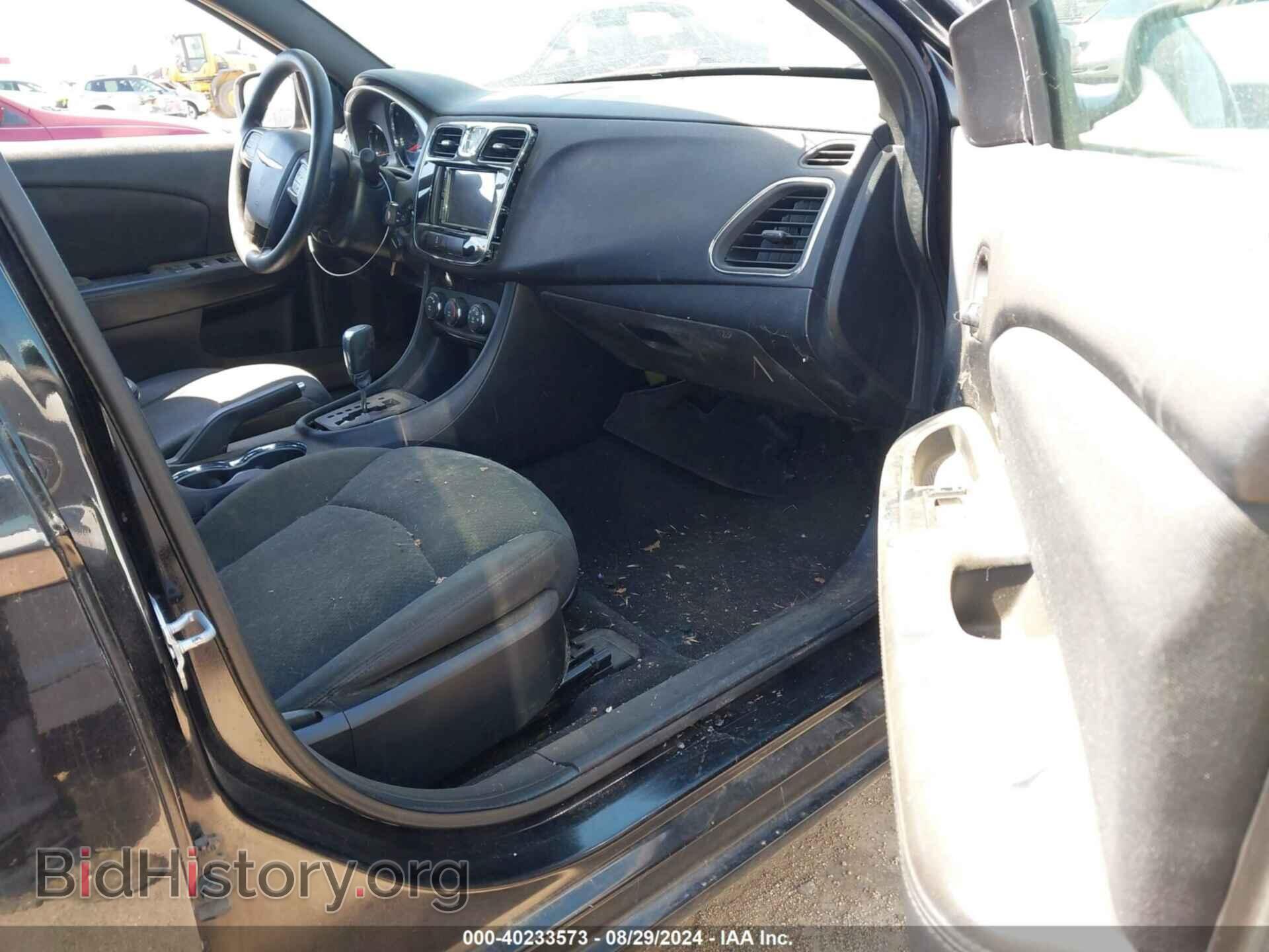 2012 CHRYSLER 200 - VIN: 1C3CCBAB3CN117700 - Фото 5