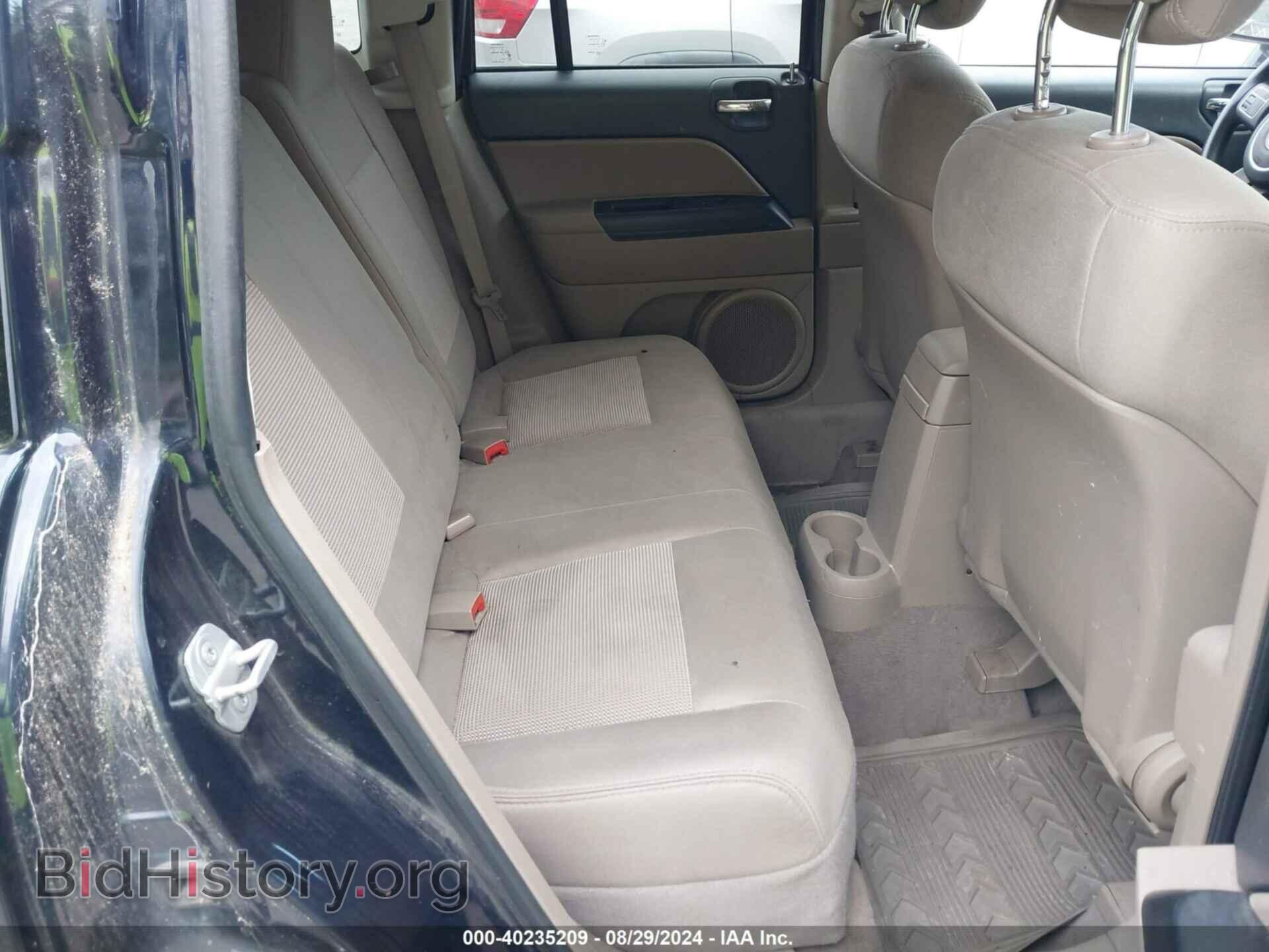 2011 JEEP COMPASS - VIN: 1J4NF1FB4BD164487 - Photo 8