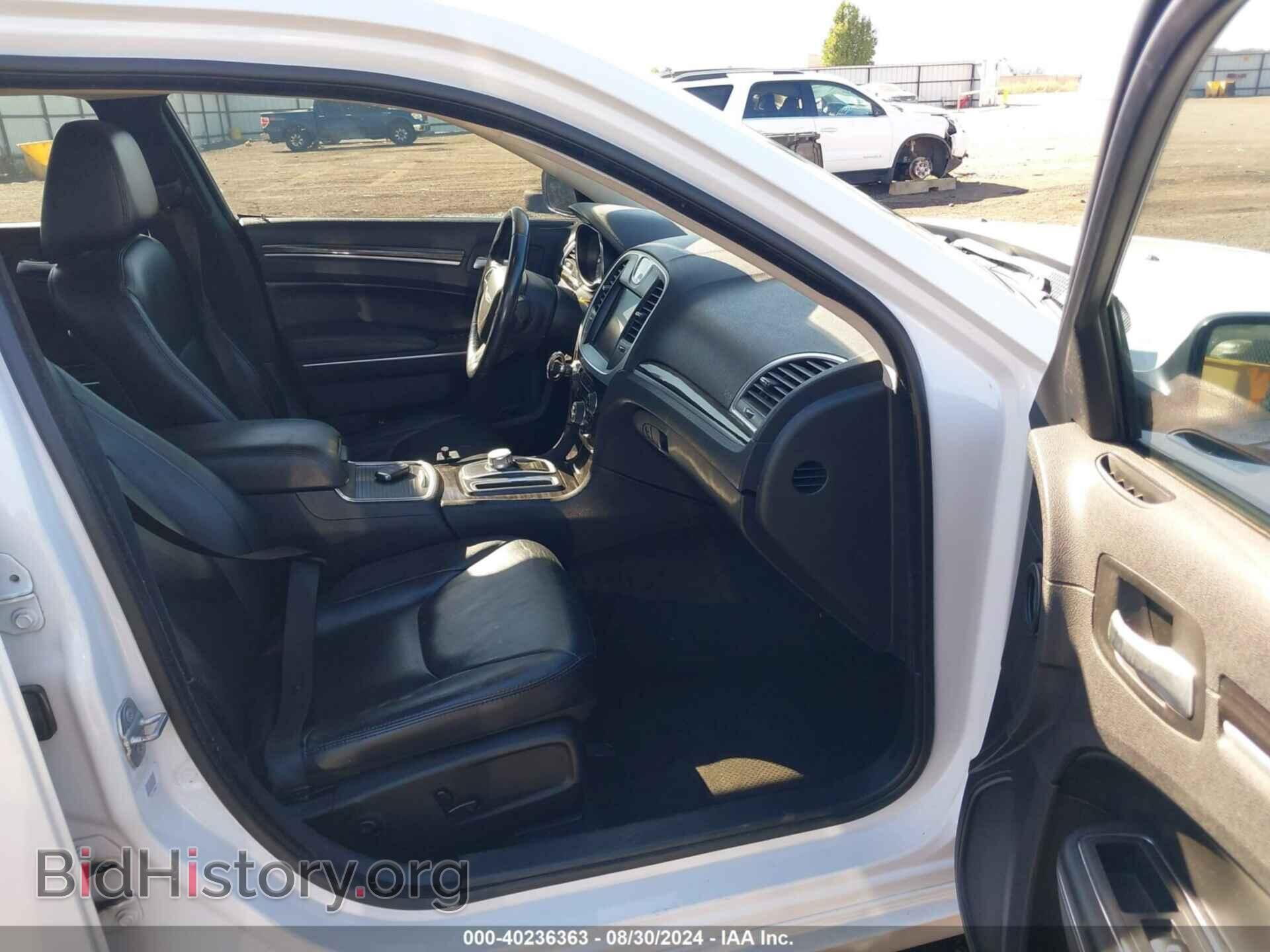 2015 CHRYSLER 300 - VIN: 2C3CCAAG9FH931997 - Фото 5
