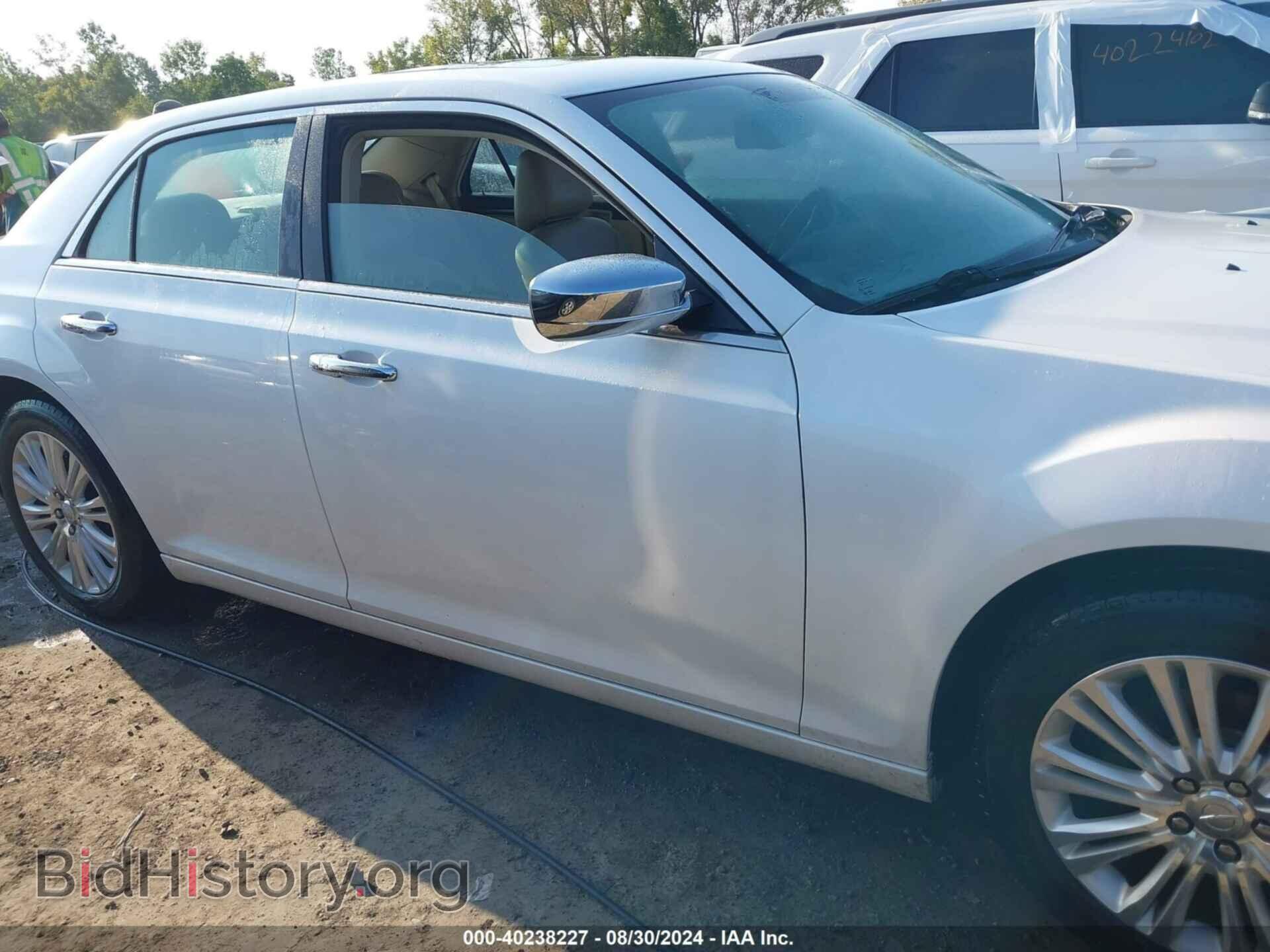 2012 CHRYSLER 300 - VIN: 2C3CCAHG3CH313690 - Фото 13