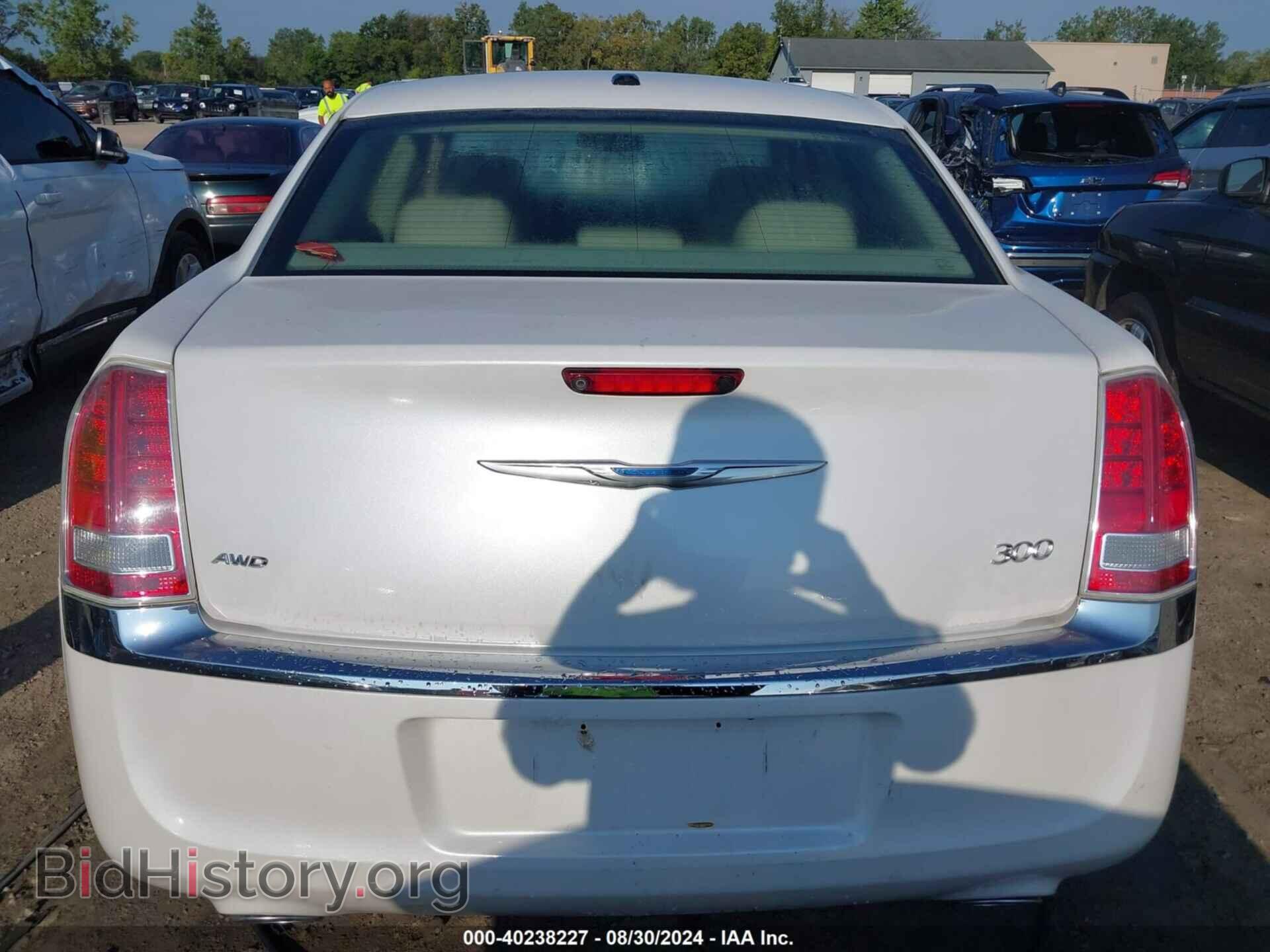 2012 CHRYSLER 300 - VIN: 2C3CCAHG3CH313690 - Фото 16