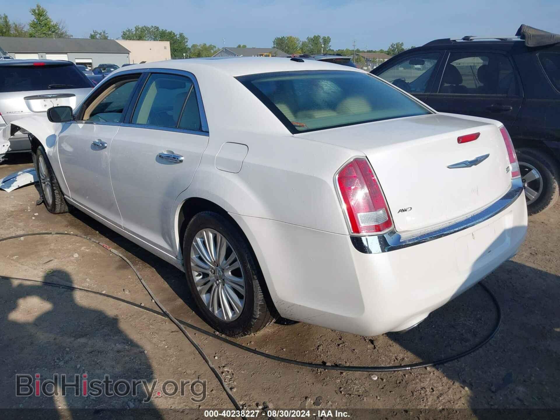 2012 CHRYSLER 300 - VIN: 2C3CCAHG3CH313690 - Фото 3