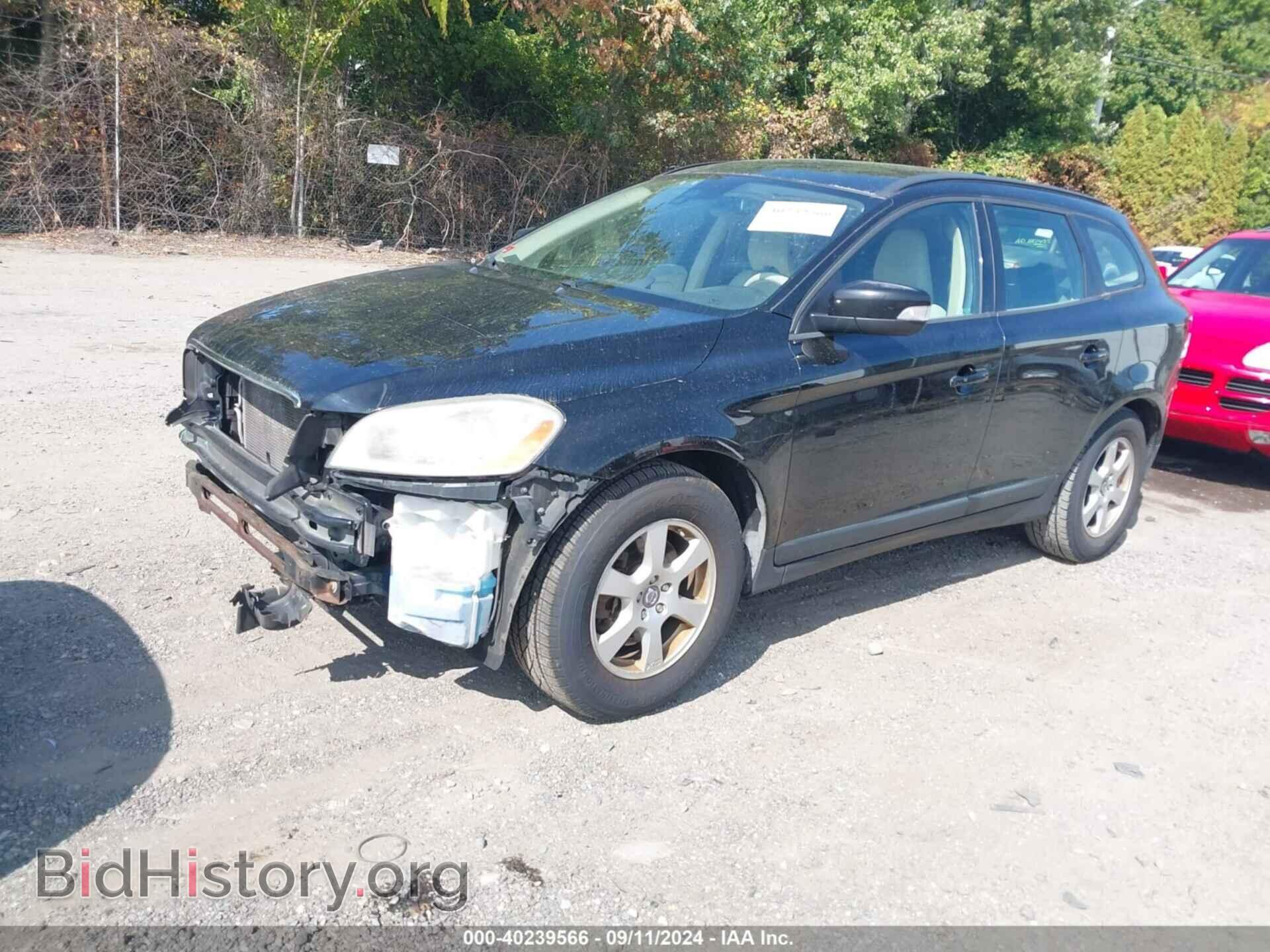 2011 VOLVO XC60 - VIN: YV4952DL9B2146233 - Фото 2