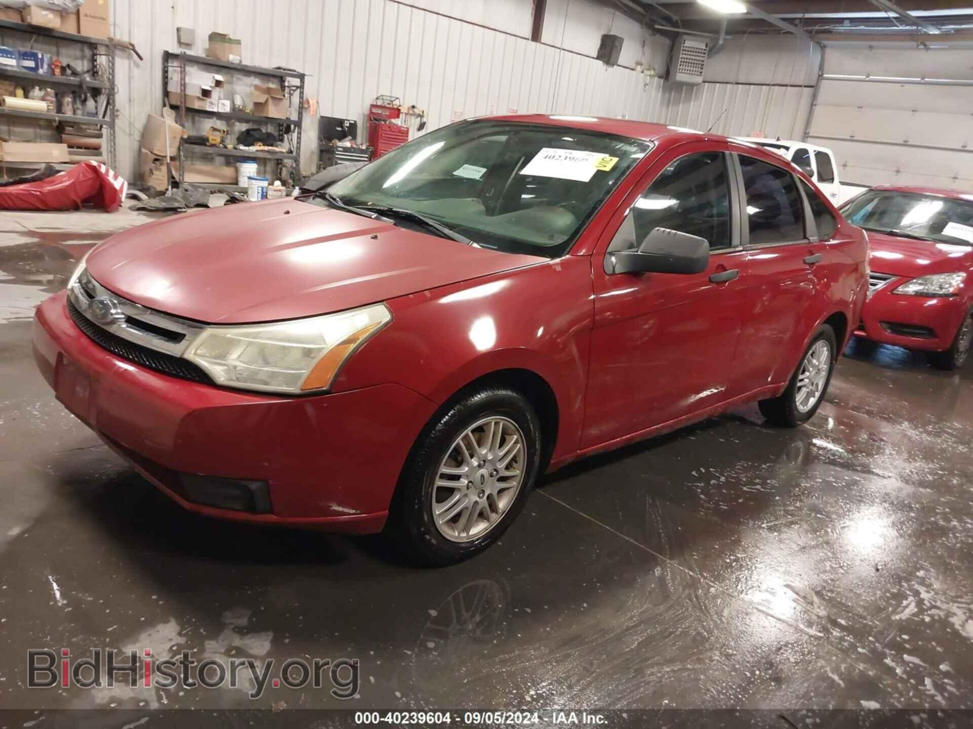 2009 FORD FOCUS - VIN: 1FAHP35N89W210043 - Фото 2