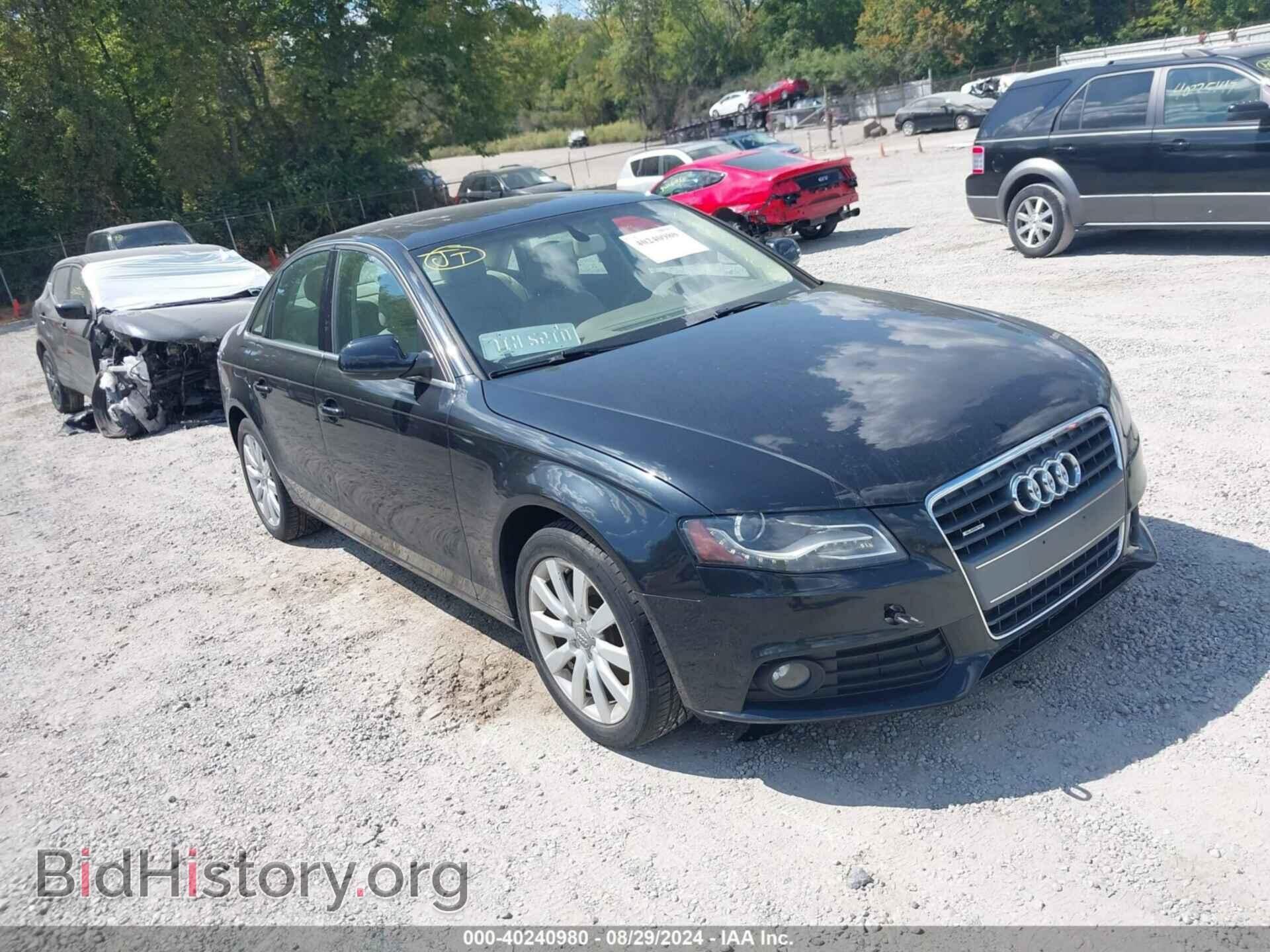 Фотография WAUBFAFL5CN011630 - AUDI A4 2012