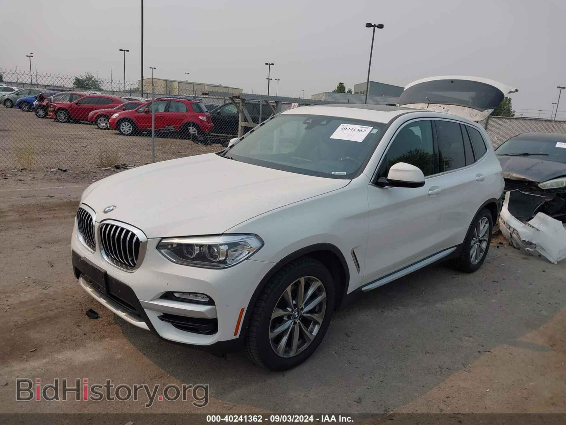 2018 BMW X3 - VIN: 5UXTR9C56JLD72975 - Фото 2