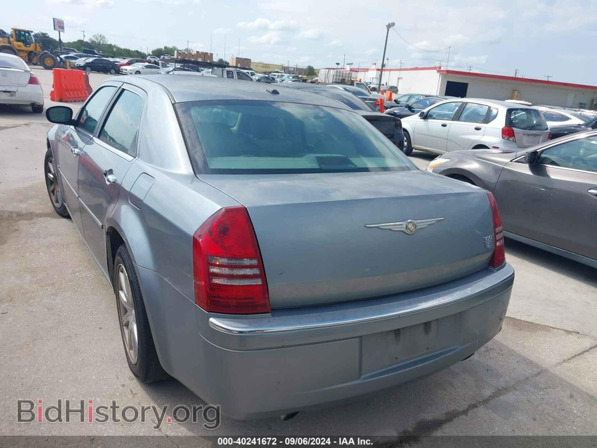 2007 CHRYSLER 300C - VIN: 2C3KA63H27H848787 - Фото 3
