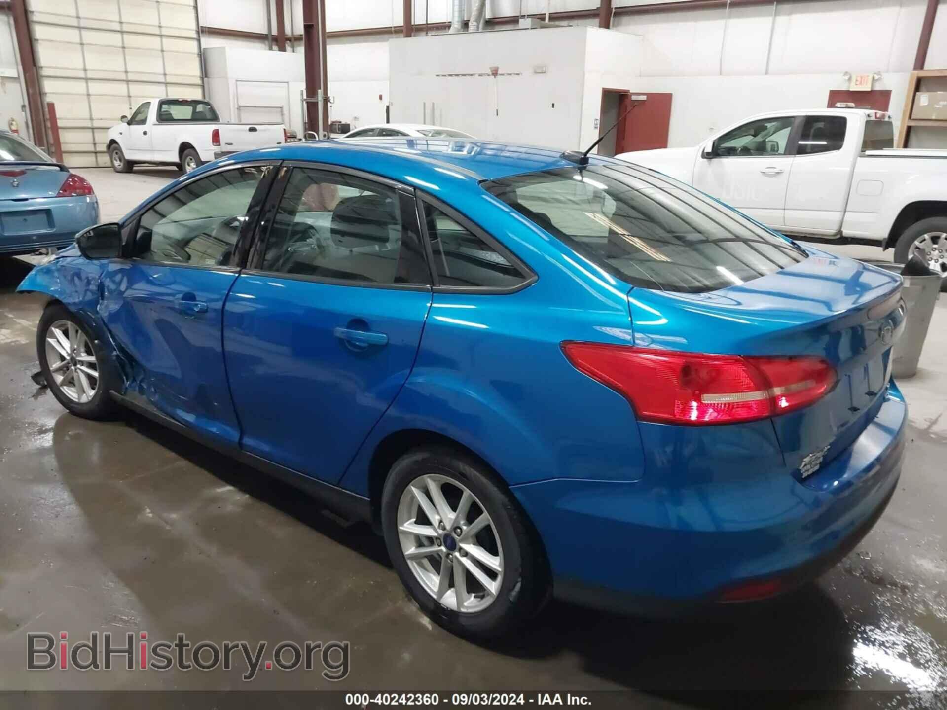 2016 FORD FOCUS - VIN: 1FADP3F2XGL324742 - Фото 3
