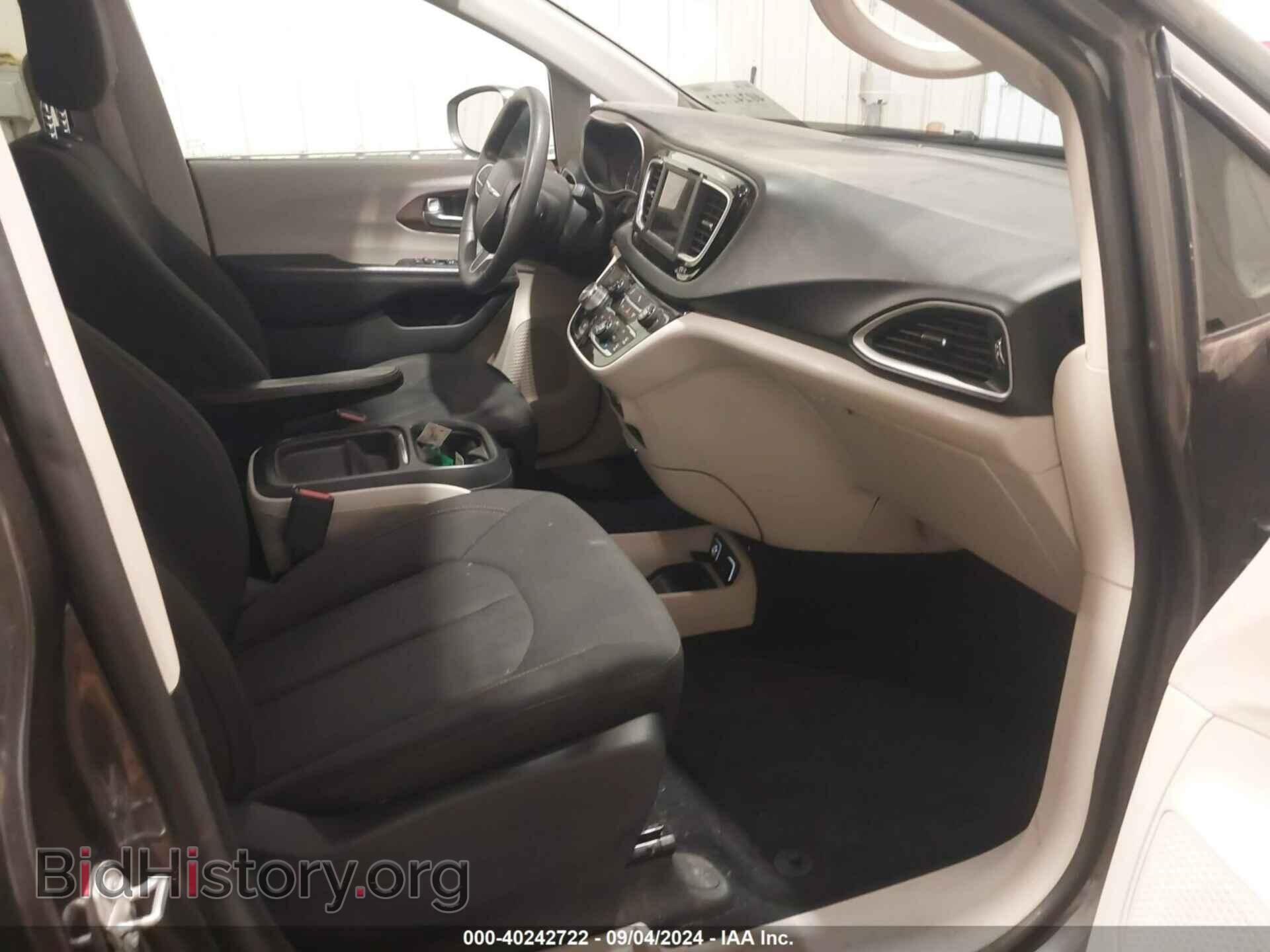 2018 CHRYSLER PACIFICA - VIN: 2C4RC1FG5JR358114 - Фото 5