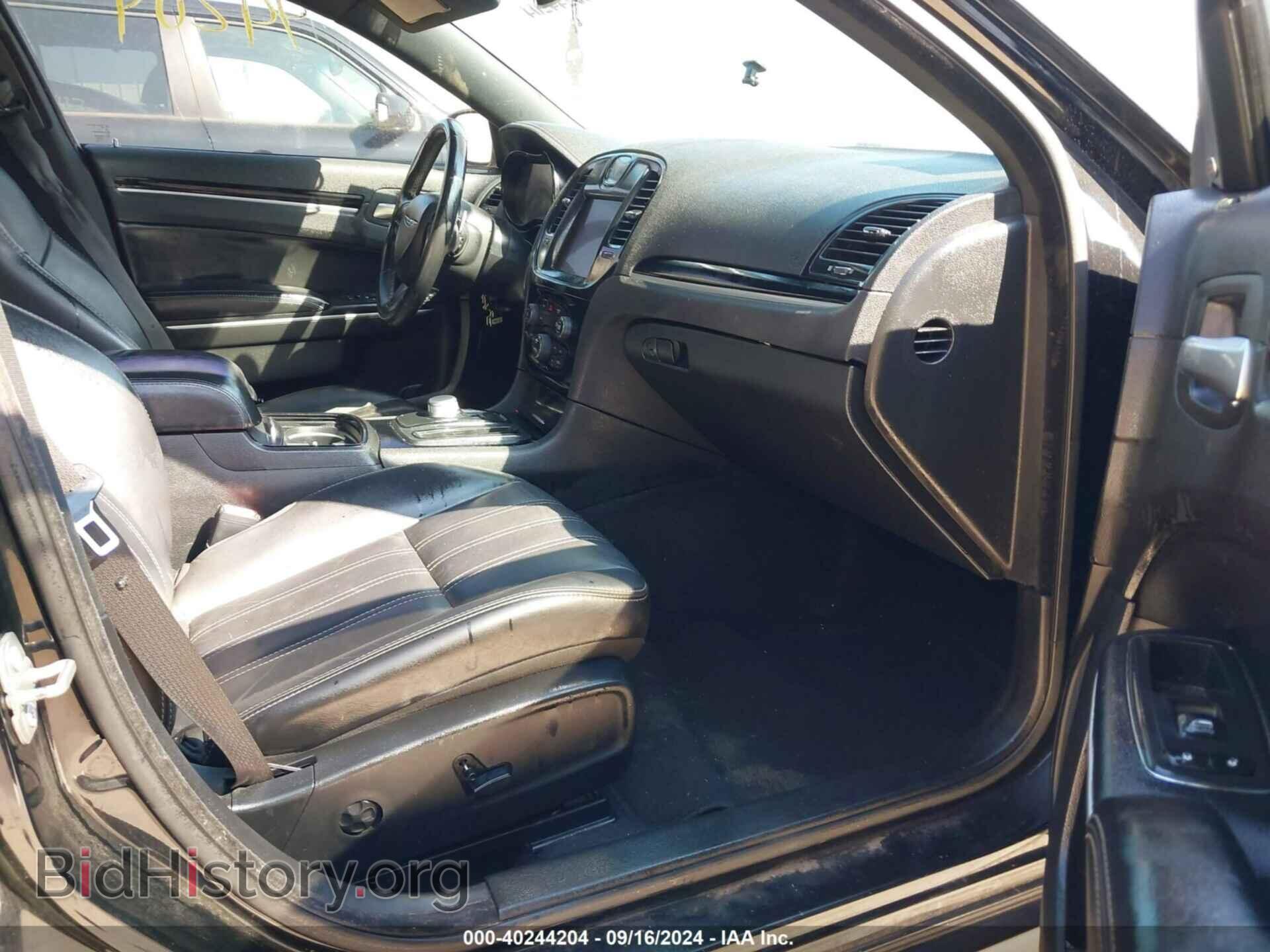 2020 CHRYSLER 300 - VIN: 2C3CCABT0LH180800 - Фото 5