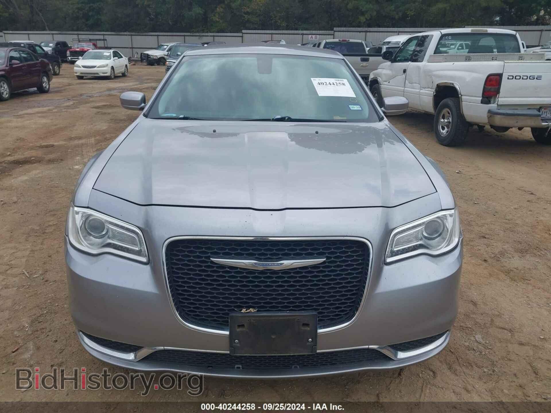 2015 CHRYSLER 300 - VIN: 2C3CCAAG8FH931621 - Photo 12