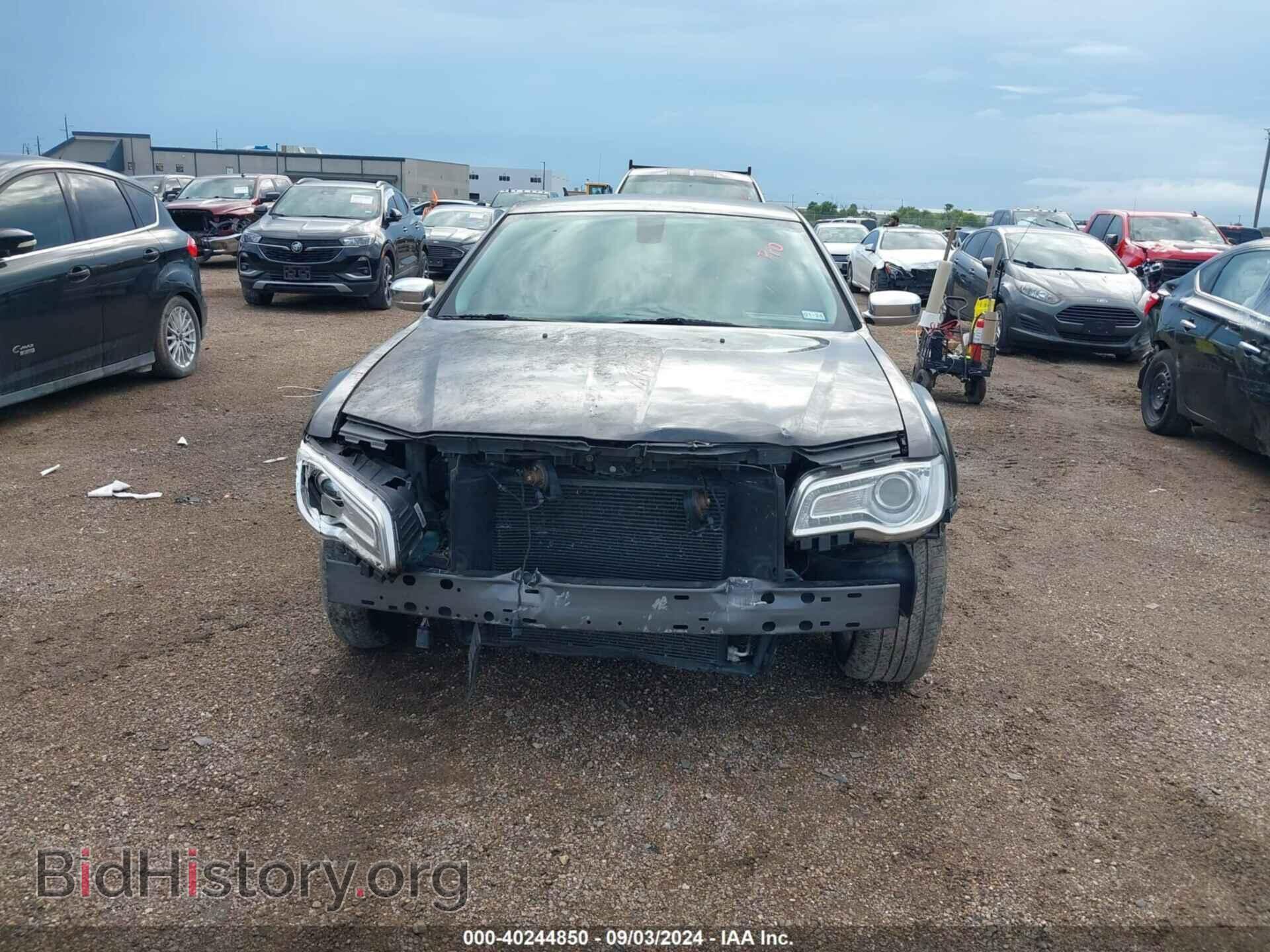 2019 CHRYSLER 300 - VIN: 2C3CCAEG7KH704358 - Фото 6