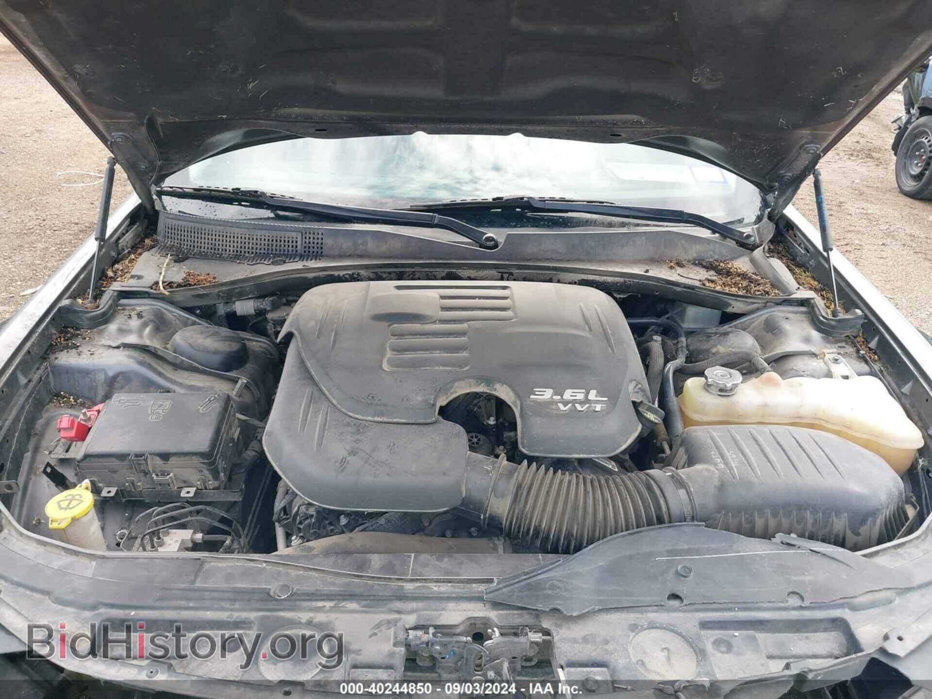 2019 CHRYSLER 300 - VIN: 2C3CCAEG7KH704358 - Фото 10