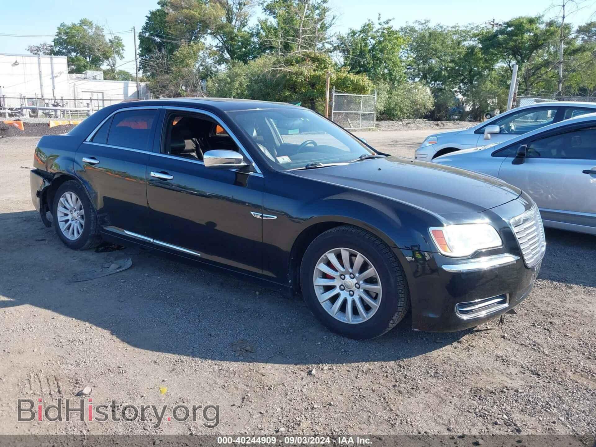 Фотография 2C3CCAAG2DH509311 - CHRYSLER 300 2013