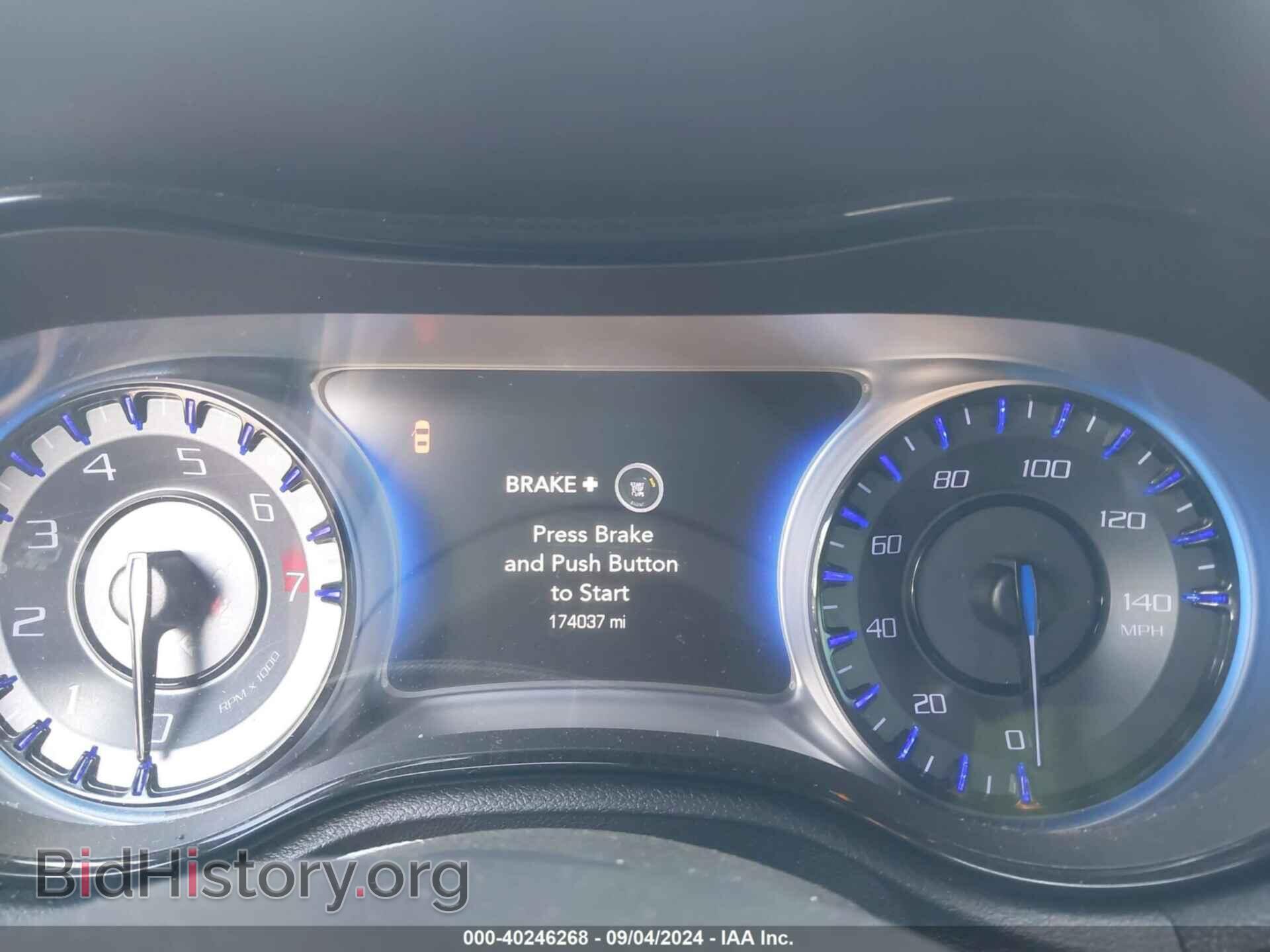 2015 CHRYSLER 300 - VIN: 2C3CCABG1FH807740 - Фото 7