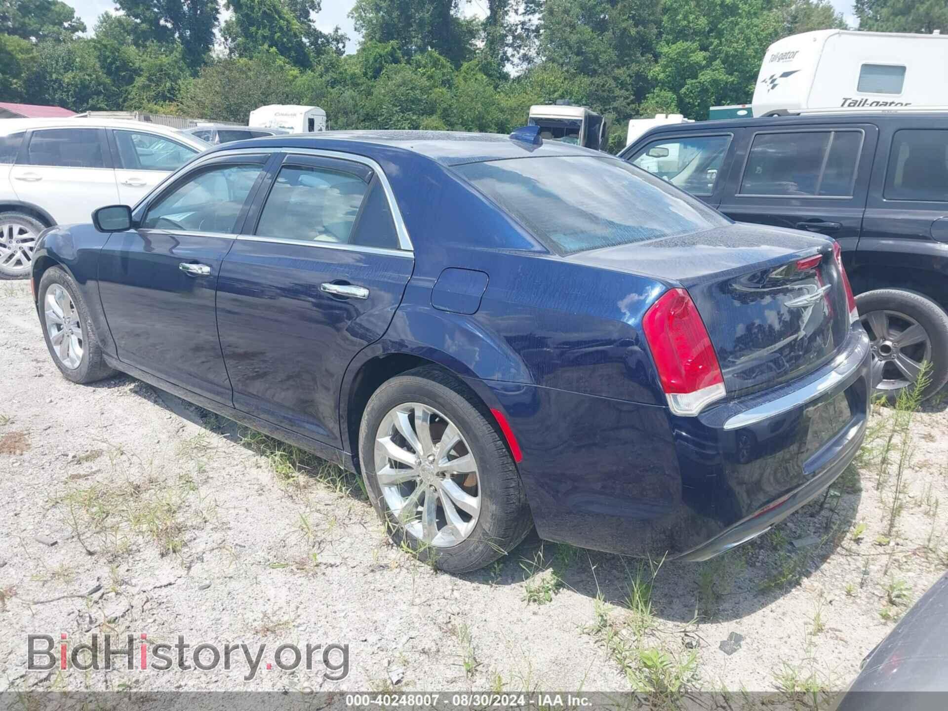 2016 CHRYSLER 300C - VIN: 2C3CCAKG0GH208409 - Фото 3