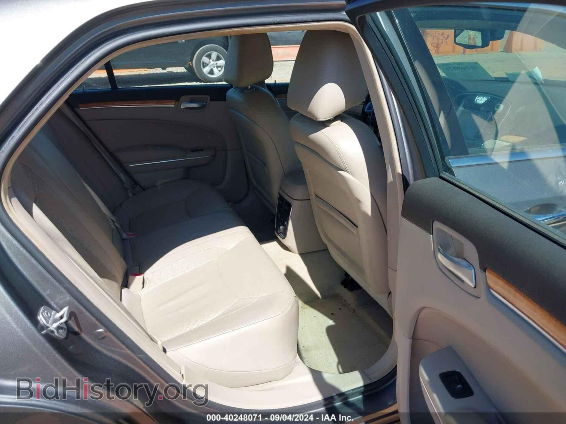 2012 CHRYSLER 300C - VIN: 2C3CCAET2CH174458 - Фото 8