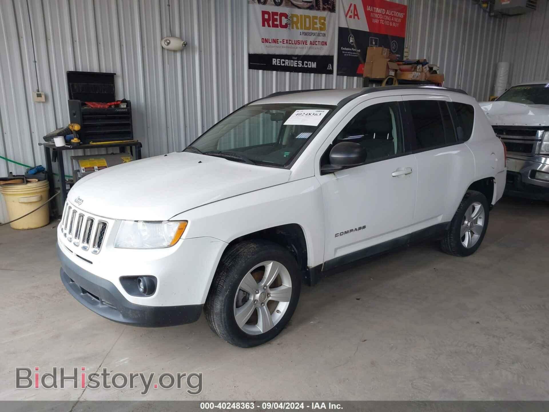 2011 JEEP COMPASS - VIN: 1J4NF1FB5BD278420 - Photo 2