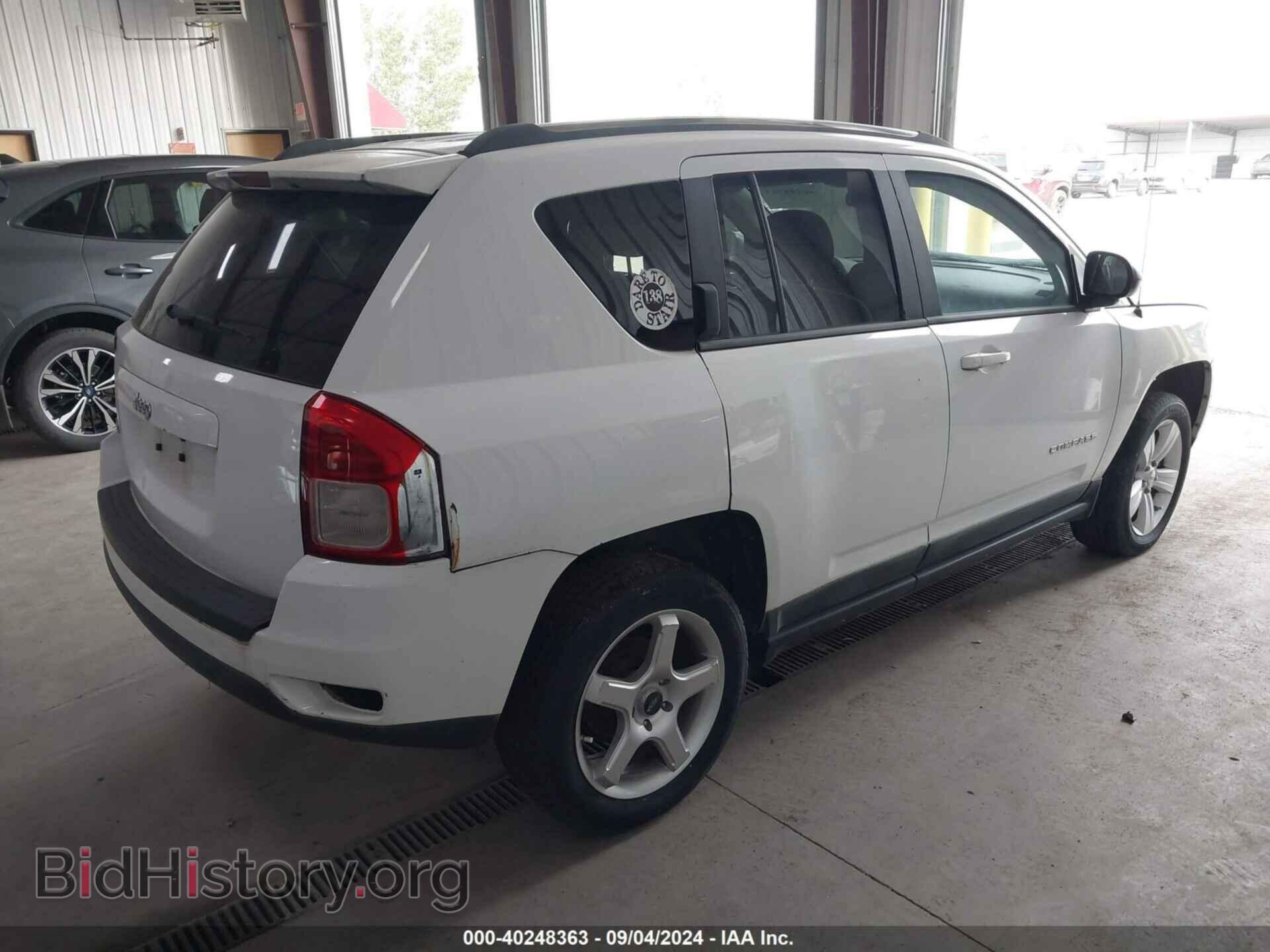2011 JEEP COMPASS - VIN: 1J4NF1FB5BD278420 - Photo 4