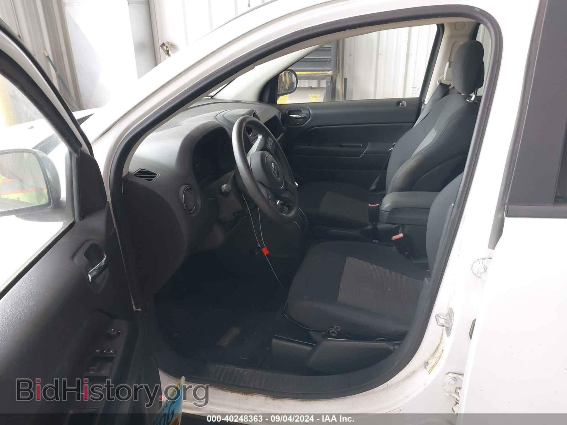 2011 JEEP COMPASS - VIN: 1J4NF1FB5BD278420 - Photo 5