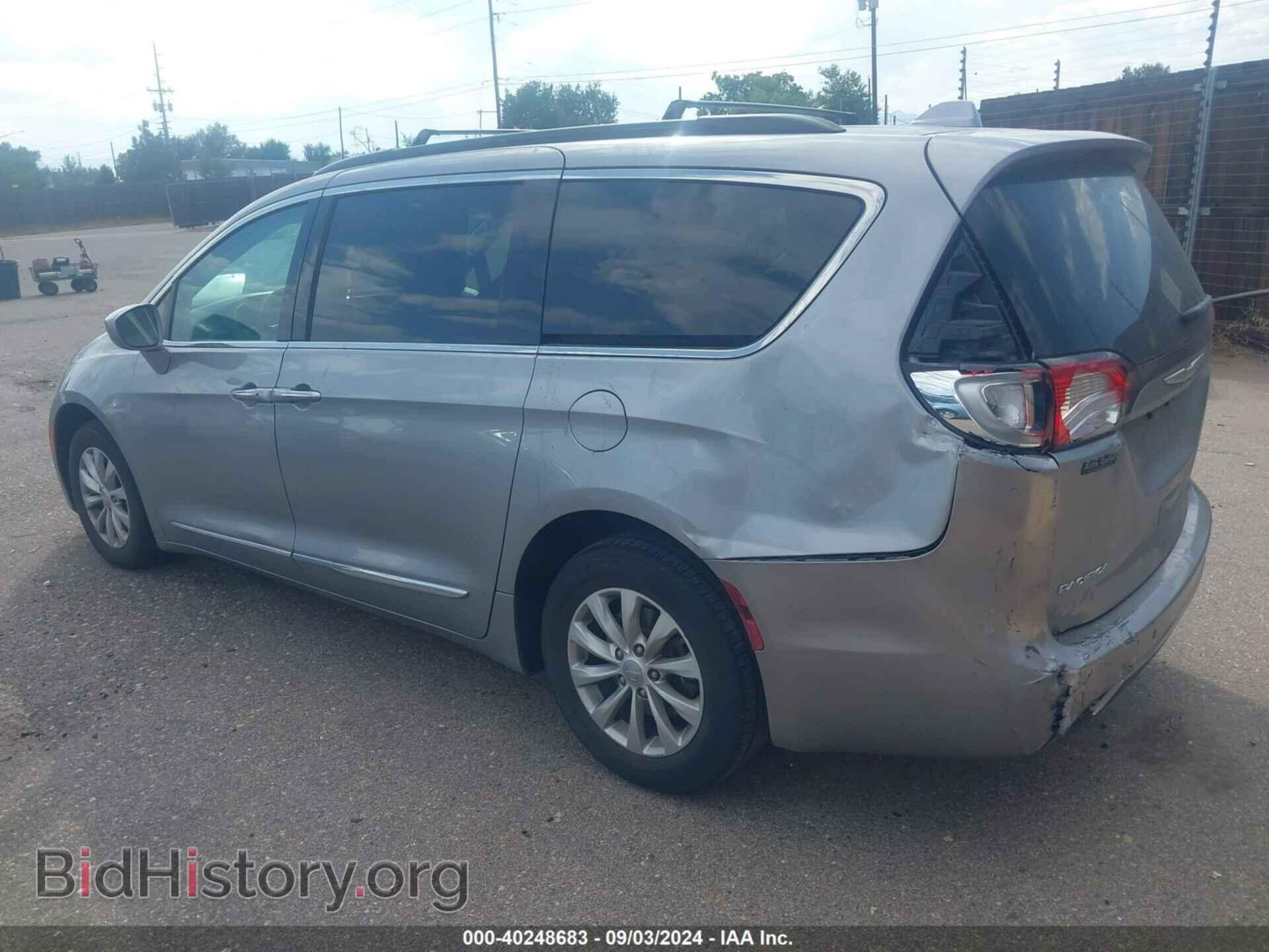 2017 CHRYSLER PACIFICA - VIN: 2C4RC1BG2HR539400 - Photo 3