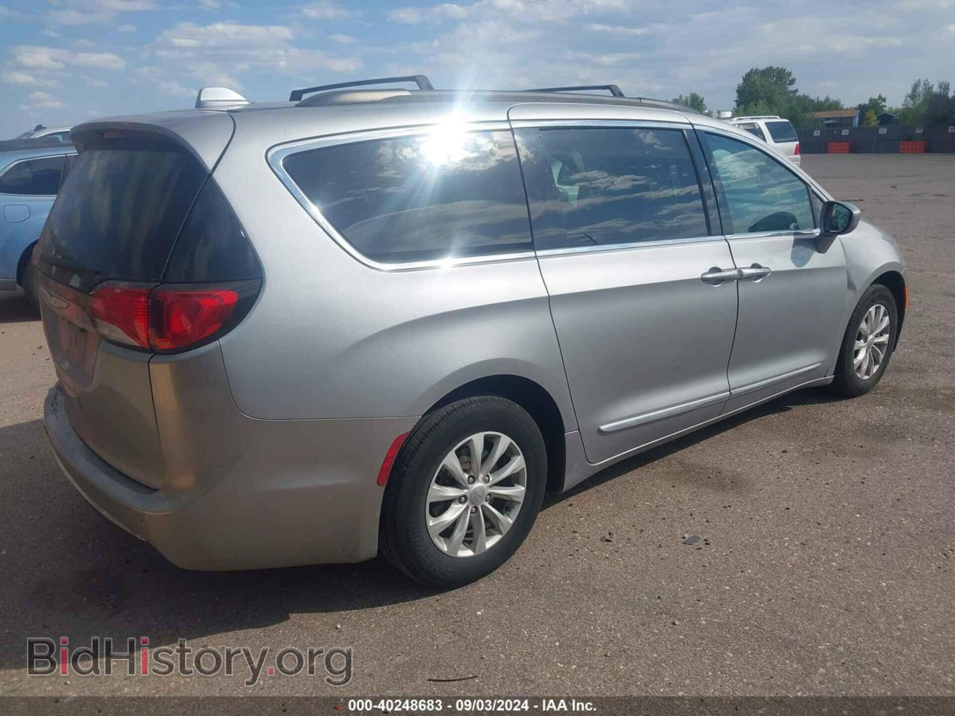 2017 CHRYSLER PACIFICA - VIN: 2C4RC1BG2HR539400 - Photo 4