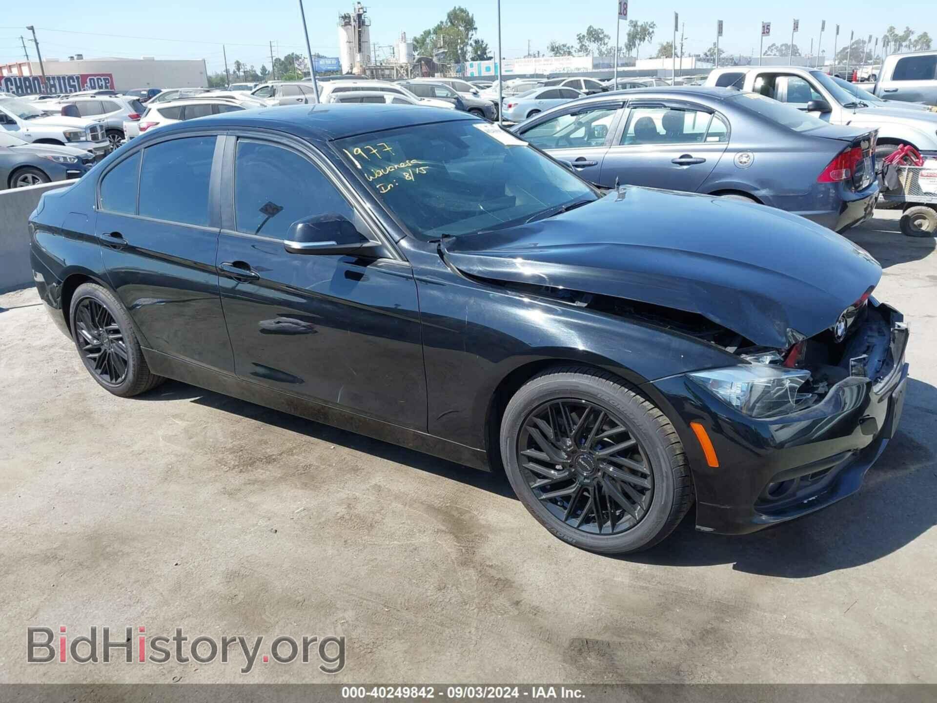 Photo WBA8A9C33HK864886 - BMW 320I 2017