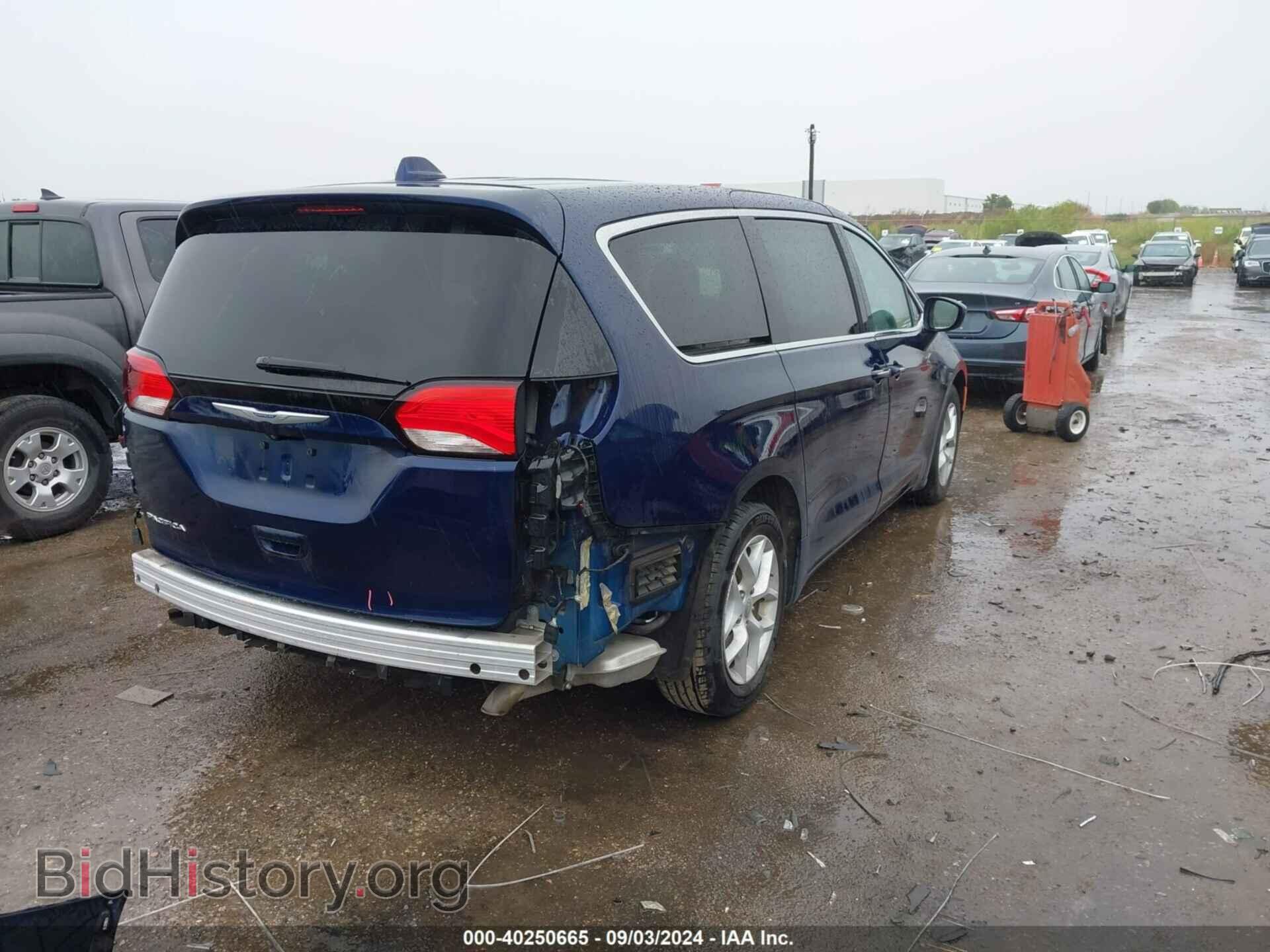 2018 CHRYSLER PACIFICA - VIN: 2C4RC1FGXJR111512 - Photo 4